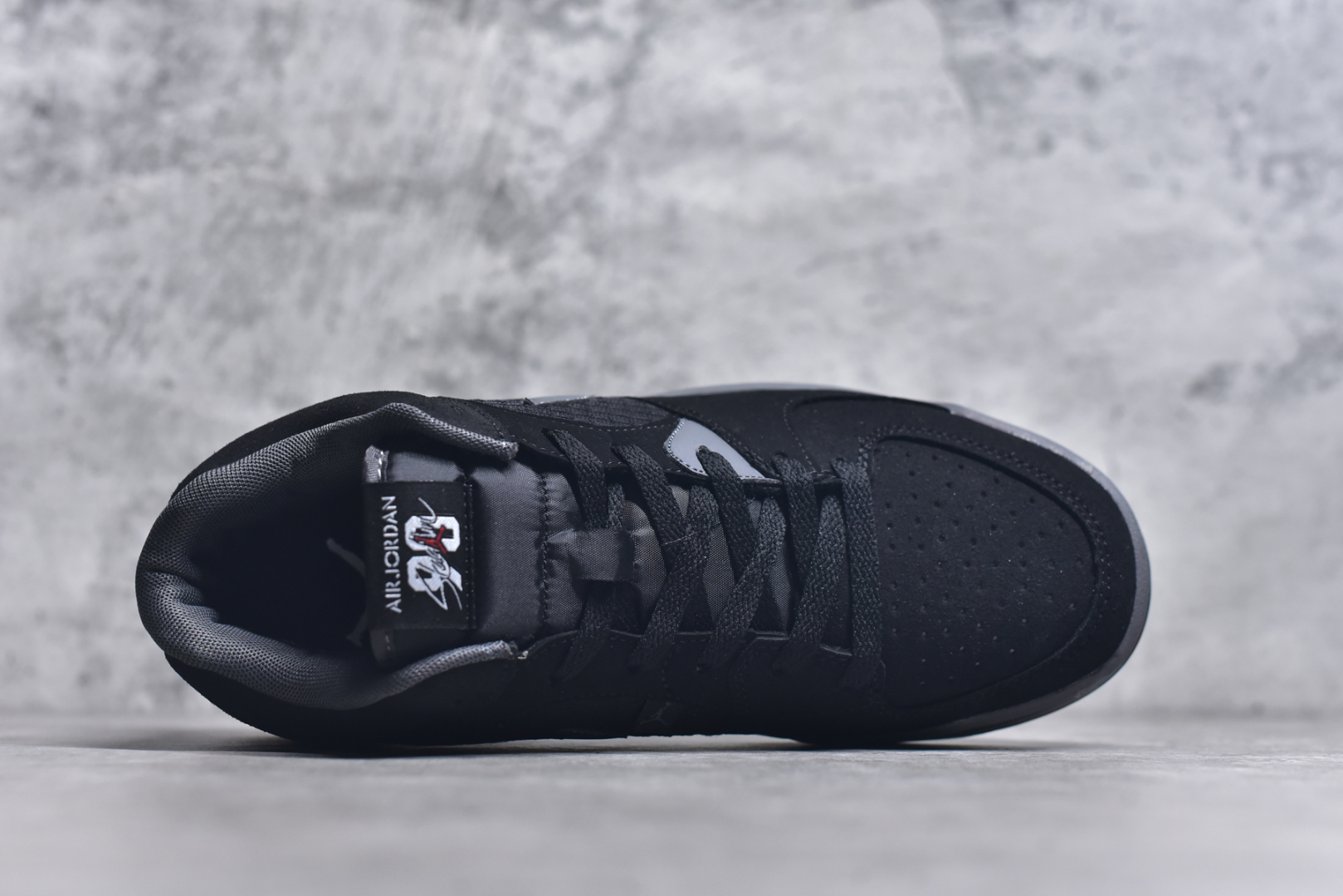图片[4]-#Air Jordan Stadium AJ90 潮流运动板鞋 充满了对TinkerHathield 原创设计的致敬 包括中足网状面板、前足外侧的鲨鱼齿轮廓、加垫鞋领和 NK Air 鞋跟品牌 鞋子本身采用网眼、皮革和绒面革材料混合制成 散发出现代美感 并配备了该品牌全新的 Formula 23 足底缓震技术 AirJordan Stadium 90 鞋舌标签在鞋舌内侧印有“Flight”字样 完善了设计 尺码：36 36.5 37.5 38 38.5 39 40 40.5 41 42 42.5 43 44 44.5 45-选品中心
