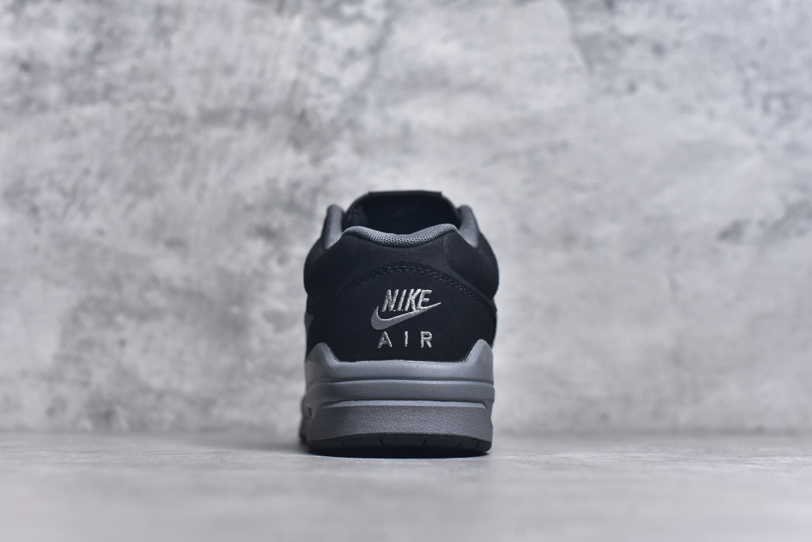 图片[5]-#Air Jordan Stadium AJ90 潮流运动板鞋 充满了对TinkerHathield 原创设计的致敬 包括中足网状面板、前足外侧的鲨鱼齿轮廓、加垫鞋领和 NK Air 鞋跟品牌 鞋子本身采用网眼、皮革和绒面革材料混合制成 散发出现代美感 并配备了该品牌全新的 Formula 23 足底缓震技术 AirJordan Stadium 90 鞋舌标签在鞋舌内侧印有“Flight”字样 完善了设计 尺码：36 36.5 37.5 38 38.5 39 40 40.5 41 42 42.5 43 44 44.5 45-选品中心