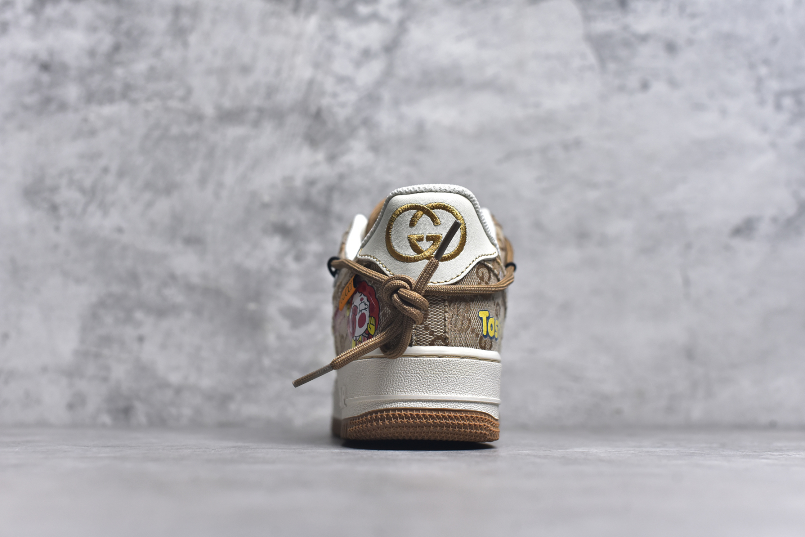 图片[5]-#Nike Air Force 1\’07 Low \”McDonald\’s\” 麦当劳 空军一号低帮休闲运动绑带板鞋 BD0077-111 #麦当劳是全球最大的连锁快餐上市公司，1955年由雷·克洛克创立，总部位于美国芝加哥。1961年，麦当劳的品牌logo首次加入了“金色拱门”元素，金色双抛物线化身成为金色的“M”标识，成为麦当劳品牌象征性的标志。 尺码：36 36.5 37.5 38 38.5 39 40 40.5 41 42 42.5 43 44 44.5 45 9.D4-选品中心