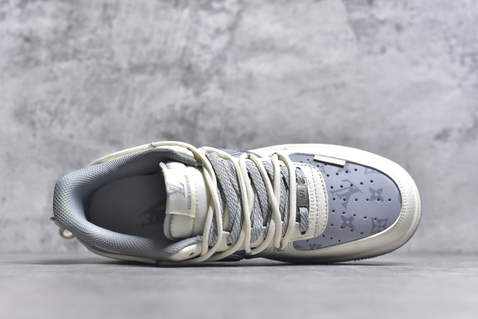 图片[4]-#Nike Air Force 1\’07 Low LV联名 灰印花抽绳 空军一号低帮休闲板鞋 DM6868-062 #原楦头原纸板 原装鞋盒 定制五金配件 内置全掌气垫 原厂鞋底 尺码：36 36.5 37.5 38 38.5 39 40 40.5 41 42 42.5 43 44 44.5 45 9.D4-选品中心
