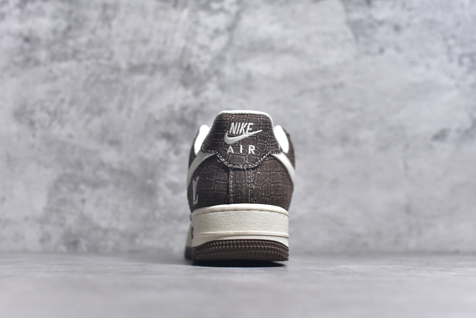 图片[5]-#Nike Air Force 1\’07 Low LV联名 米棕暗格 空军一号低帮休闲板鞋 XS1958-552 #原楦头原纸板 原装鞋盒 定制五金配件 内置全掌气垫 原厂鞋底 尺码：36 36.5 37.5 38 38.5 39 40 40.5 41 42 42.5 43 44 44.5 45 9.D4-选品中心