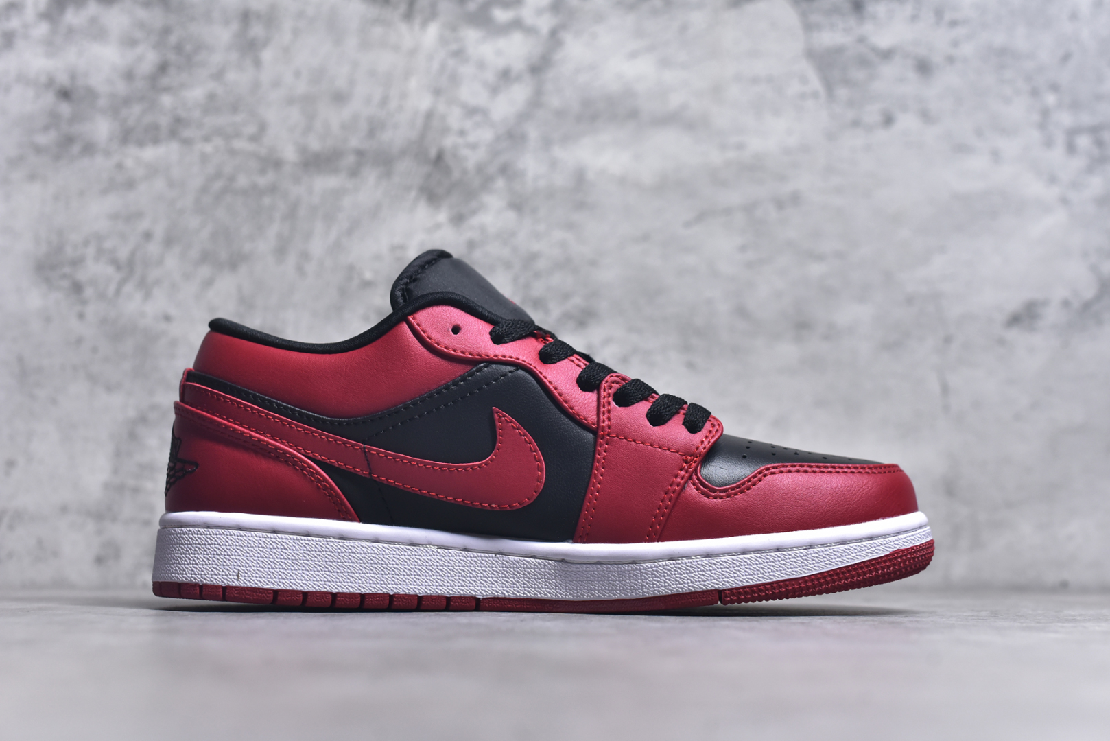 图片[3]-#Air Jordan 1 低帮 复古篮球鞋 纯原大厂出品 极力推荐 定制鞋盒 大厂纯原品质出货 超高清洁度 皮料切割干净无任何毛边 细节完美 货号：553558 066 编码：23 尺码：36-46-选品中心