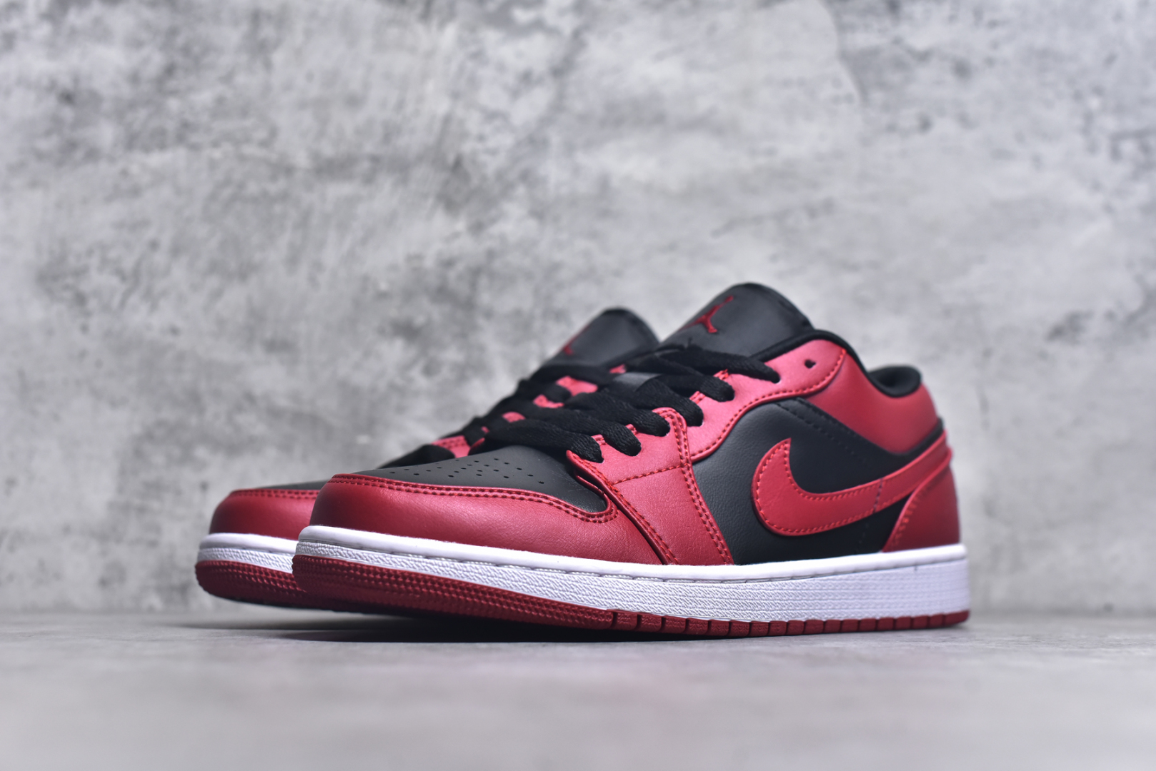 图片[2]-#Air Jordan 1 低帮 复古篮球鞋 纯原大厂出品 极力推荐 定制鞋盒 大厂纯原品质出货 超高清洁度 皮料切割干净无任何毛边 细节完美 货号：553558 066 编码：23 尺码：36-46-选品中心