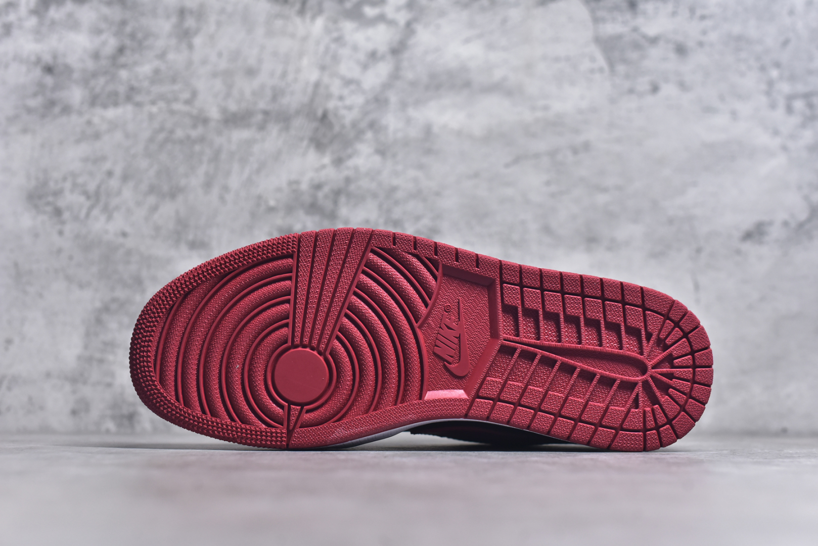 图片[6]-#Air Jordan 1 低帮 复古篮球鞋 纯原大厂出品 极力推荐 定制鞋盒 大厂纯原品质出货 超高清洁度 皮料切割干净无任何毛边 细节完美 货号：553558 066 编码：23 尺码：36-46-选品中心