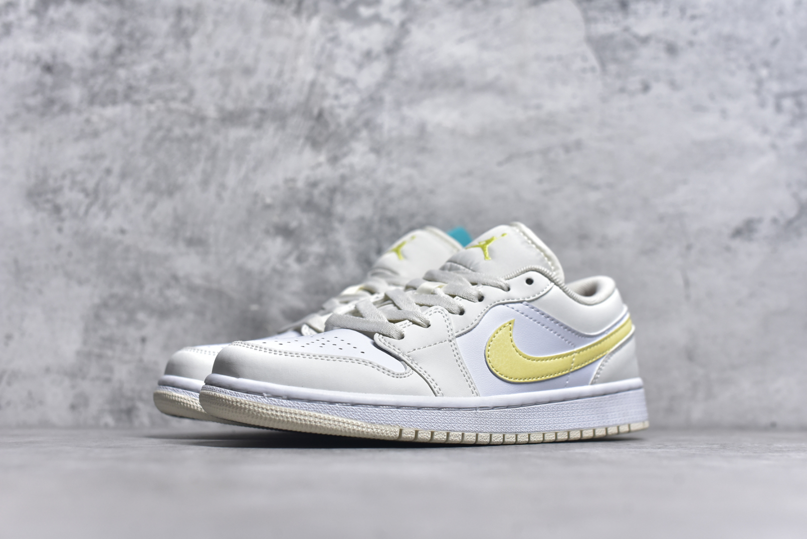 图片[2]-#Air Jordan 1 低帮 复古篮球鞋 纯原大厂出品 极力推荐 定制鞋盒 大厂纯原品质出货 超高清洁度 皮料切割干净无任何毛边 细节完美 货号：553558 066 编码：23 尺码：36-46-选品中心