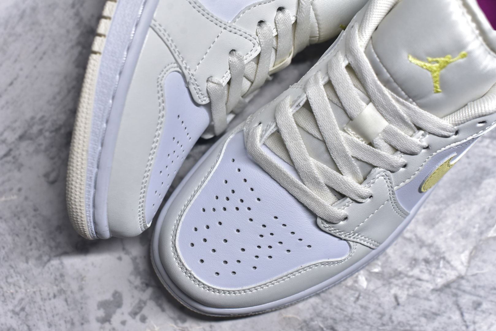 图片[8]-#Air Jordan 1 低帮 复古篮球鞋 纯原大厂出品 极力推荐 定制鞋盒 大厂纯原品质出货 超高清洁度 皮料切割干净无任何毛边 细节完美 货号：553558 066 编码：23 尺码：36-46-选品中心