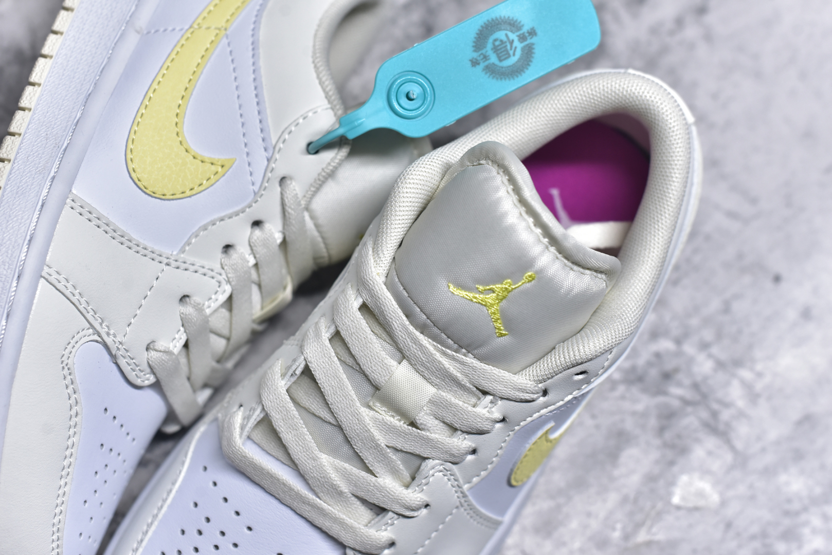 图片[9]-#Air Jordan 1 低帮 复古篮球鞋 纯原大厂出品 极力推荐 定制鞋盒 大厂纯原品质出货 超高清洁度 皮料切割干净无任何毛边 细节完美 货号：553558 066 编码：23 尺码：36-46-选品中心