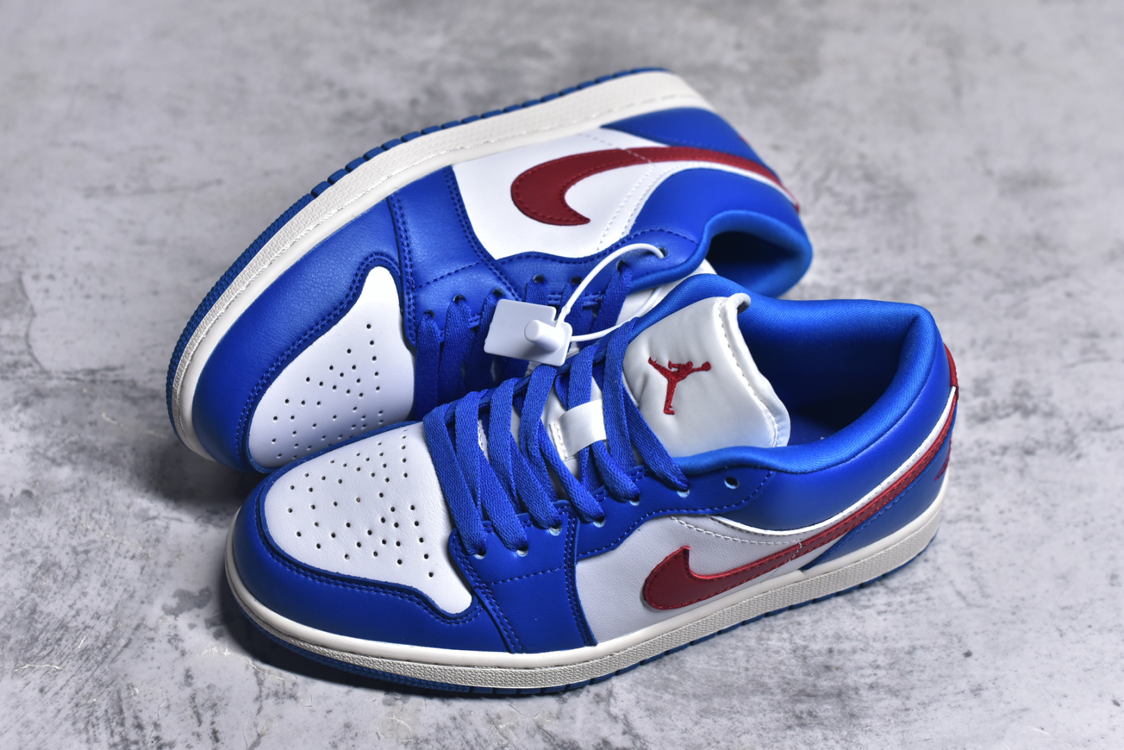 图片[7]-#Air Jordan 1 低帮 复古篮球鞋 纯原大厂出品 极力推荐 定制鞋盒 大厂纯原品质出货 超高清洁度 皮料切割干净无任何毛边 细节完美 货号：553558 066 编码：23 尺码：36-46-选品中心