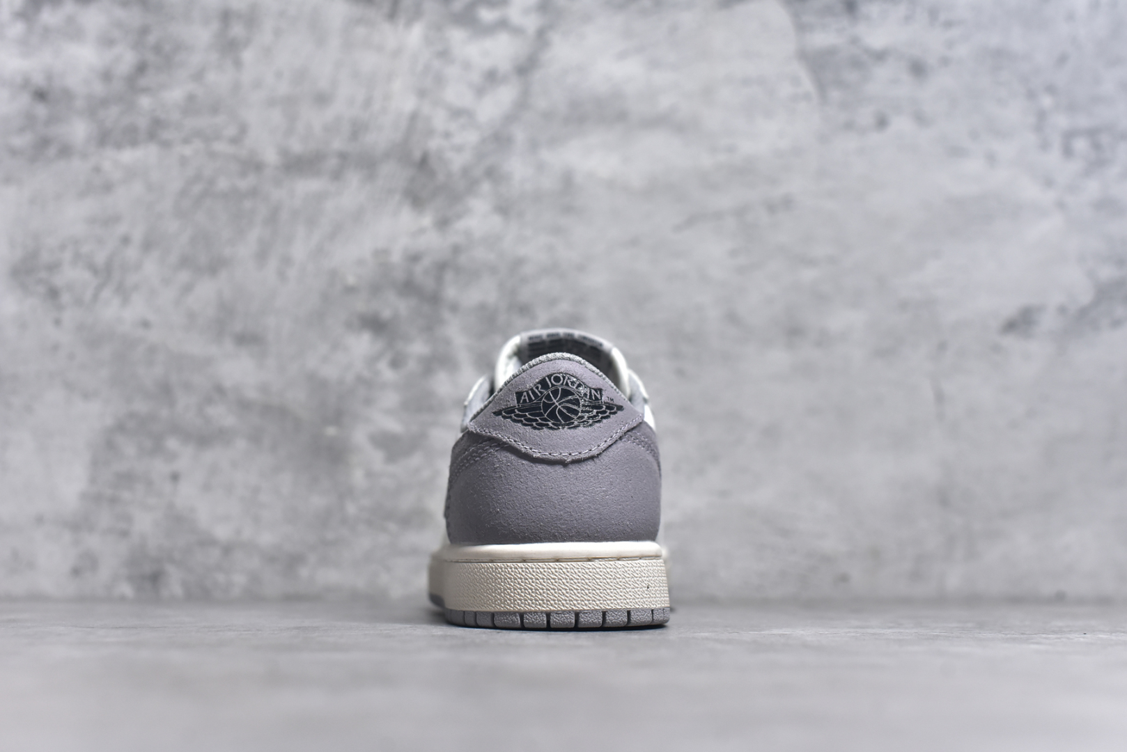 图片[5]-#Air Jordan 1 低帮 复古篮球鞋 纯原大厂出品 极力推荐 定制鞋盒 大厂纯原品质出货 超高清洁度 皮料切割干净无任何毛边 细节完美 货号：553558 066 编码：23 尺码：36-46-选品中心