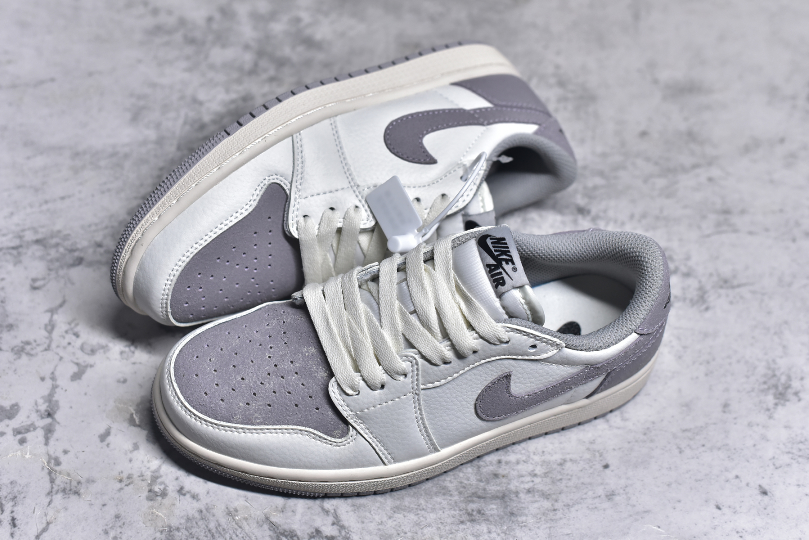 图片[7]-#Air Jordan 1 低帮 复古篮球鞋 纯原大厂出品 极力推荐 定制鞋盒 大厂纯原品质出货 超高清洁度 皮料切割干净无任何毛边 细节完美 货号：553558 066 编码：23 尺码：36-46-选品中心