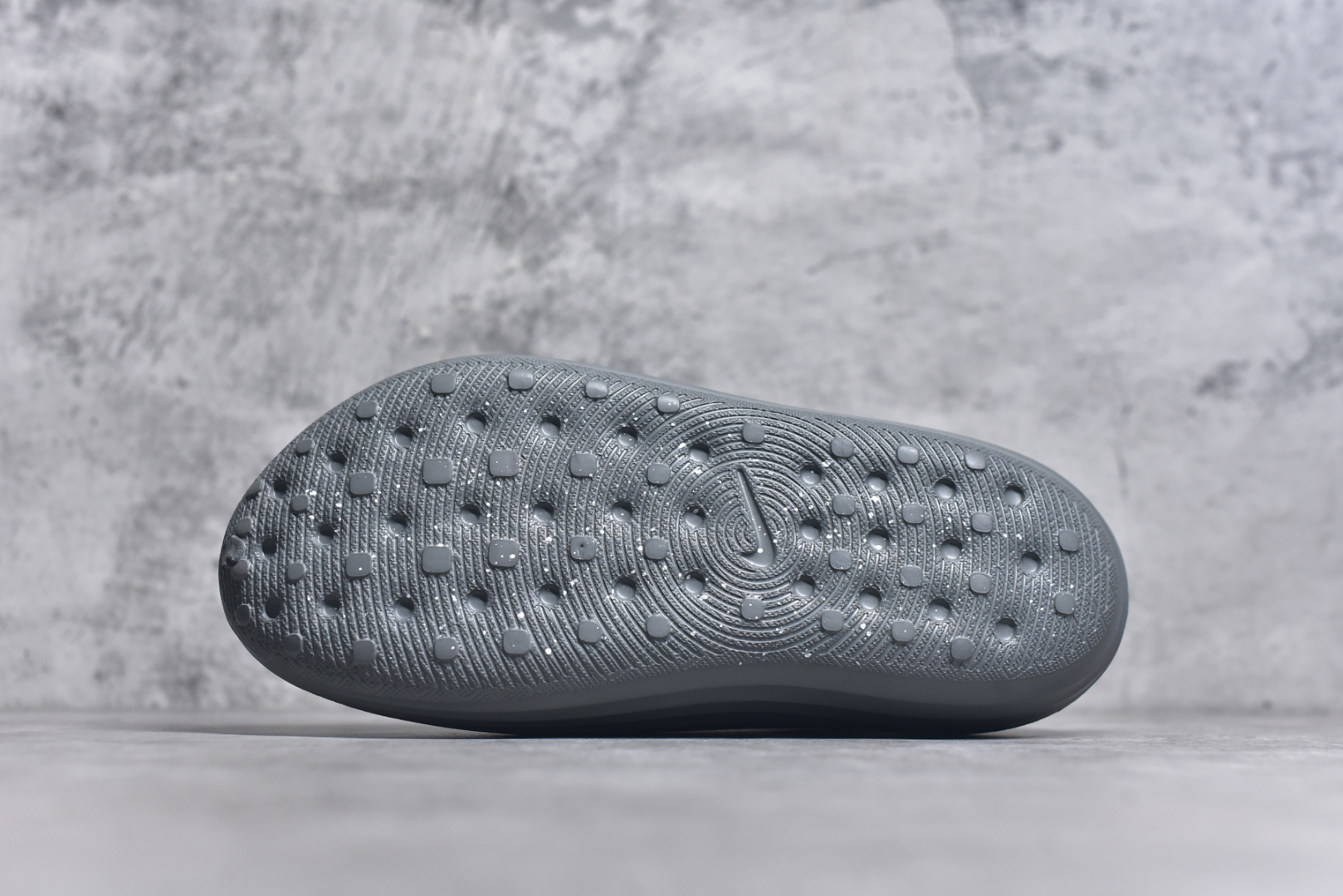 图片[6]-#Nike ReactX Rejuven8 一脚蹬夏日穿搭凉鞋 #采用质感柔软且出众回弹的 ReactX泡绵，缔造非凡舒适的日常穿着体验，助你保持活力。 货号：HV5060 尺码：36 36.5 37.5 38 38.5 39 40 40.5 41 42 42.5 43 44 44.5 45-选品中心