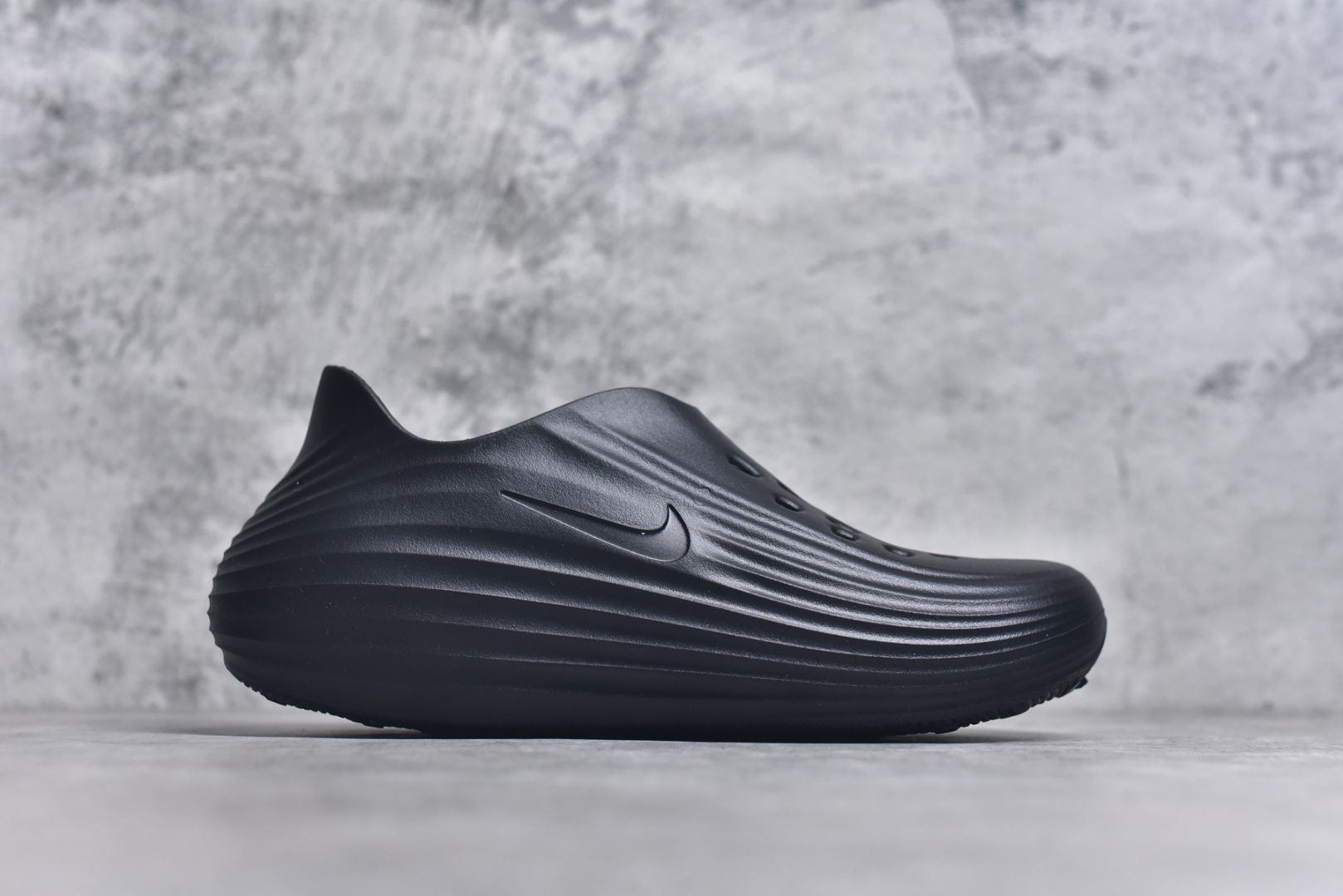 图片[3]-#Nike ReactX Rejuven8 一脚蹬夏日穿搭凉鞋 #采用质感柔软且出众回弹的 ReactX泡绵，缔造非凡舒适的日常穿着体验，助你保持活力。 货号：HV5060 尺码：36 36.5 37.5 38 38.5 39 40 40.5 41 42 42.5 43 44 44.5 45-选品中心