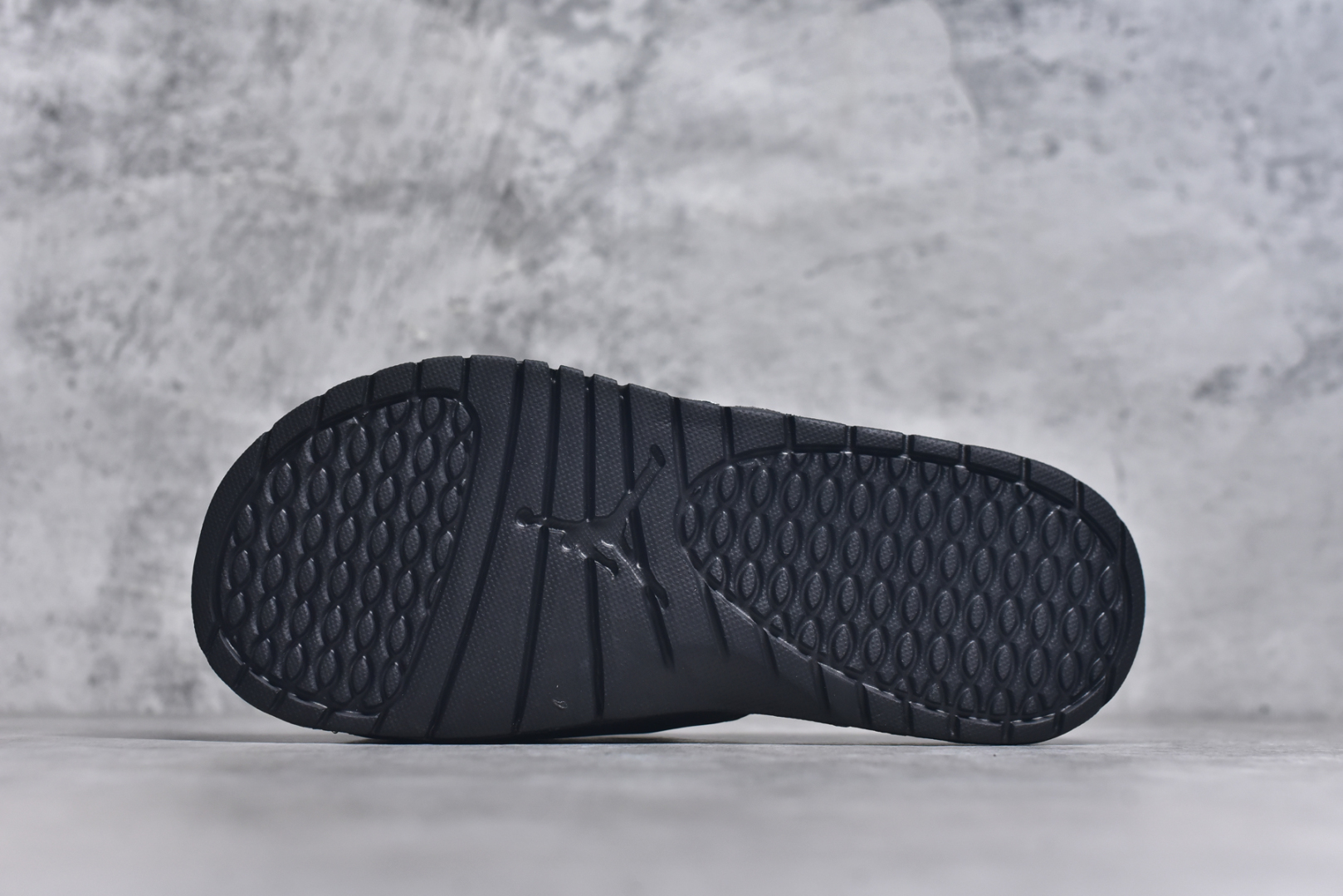 图片[6]-#Air Jordan 5 Hydro V Retro 黑红 AJ5拖鞋 可调式VELCRO®魔术贴 轻质缓震泡棉中底及乳胶按摩鞋床 大底采一次MD低价原料成型。尺码：36-45-选品中心