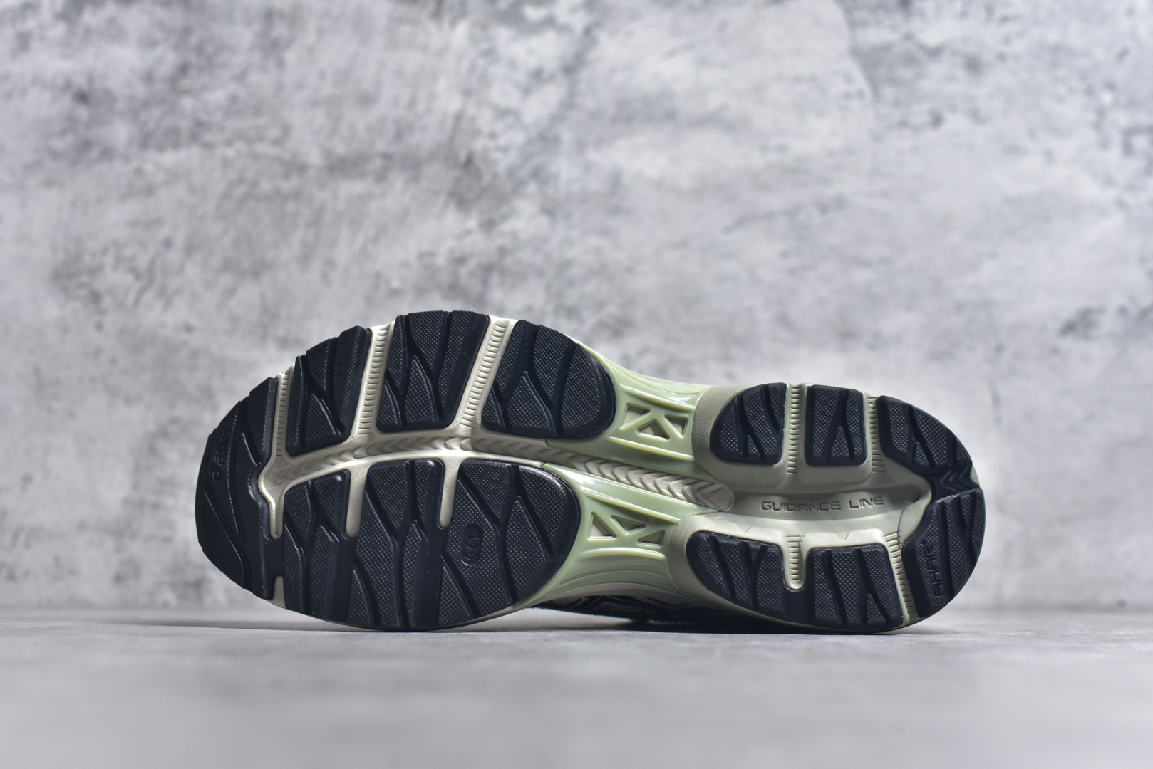 图片[6]-#Asics Gel-Flux 4 CN 亚瑟士时尚运动织物合成革减震透气低帮训练跑步鞋 全球知名运动品牌ASICS亚瑟士推出全新Gel-Flux CN是亚瑟士的一款缓冲跑鞋，其设计重在回弹性和舒适性，特殊的多重缓震结构，让鞋子充分吸收运动时的冲力，并提供优秀的回弹效果。尺码：36 37 37.5 38 39 40 40.5 41.5 42 42.5 43.5 44 44.5 45-选品中心