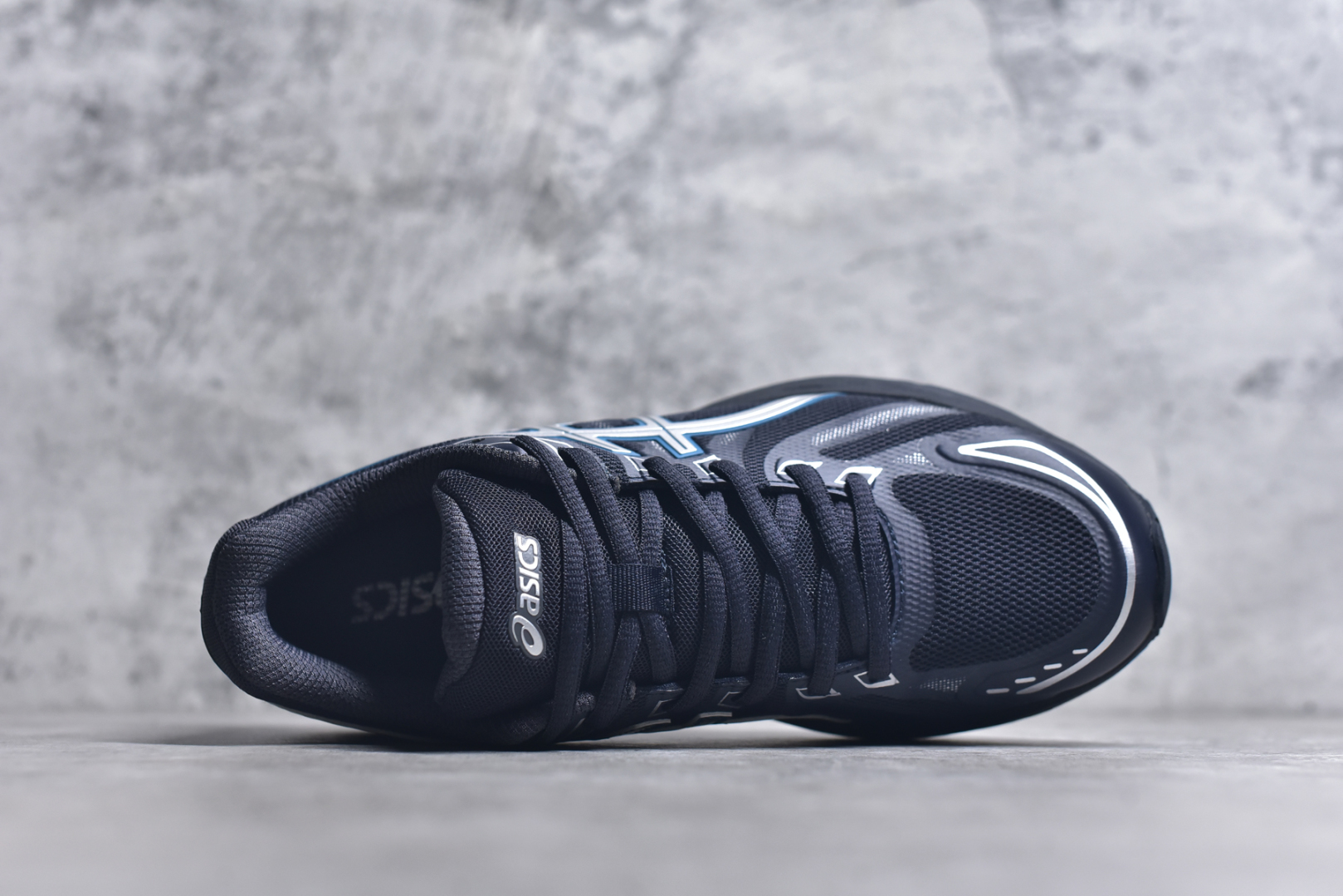 图片[4]-#Asics Gel-Flux 4 CN 亚瑟士时尚运动织物合成革减震透气低帮训练跑步鞋 全球知名运动品牌ASICS亚瑟士推出全新Gel-Flux CN是亚瑟士的一款缓冲跑鞋，其设计重在回弹性和舒适性，特殊的多重缓震结构，让鞋子充分吸收运动时的冲力，并提供优秀的回弹效果。尺码：36 37 37.5 38 39 40 40.5 41.5 42 42.5 43.5 44 44.5 45-选品中心