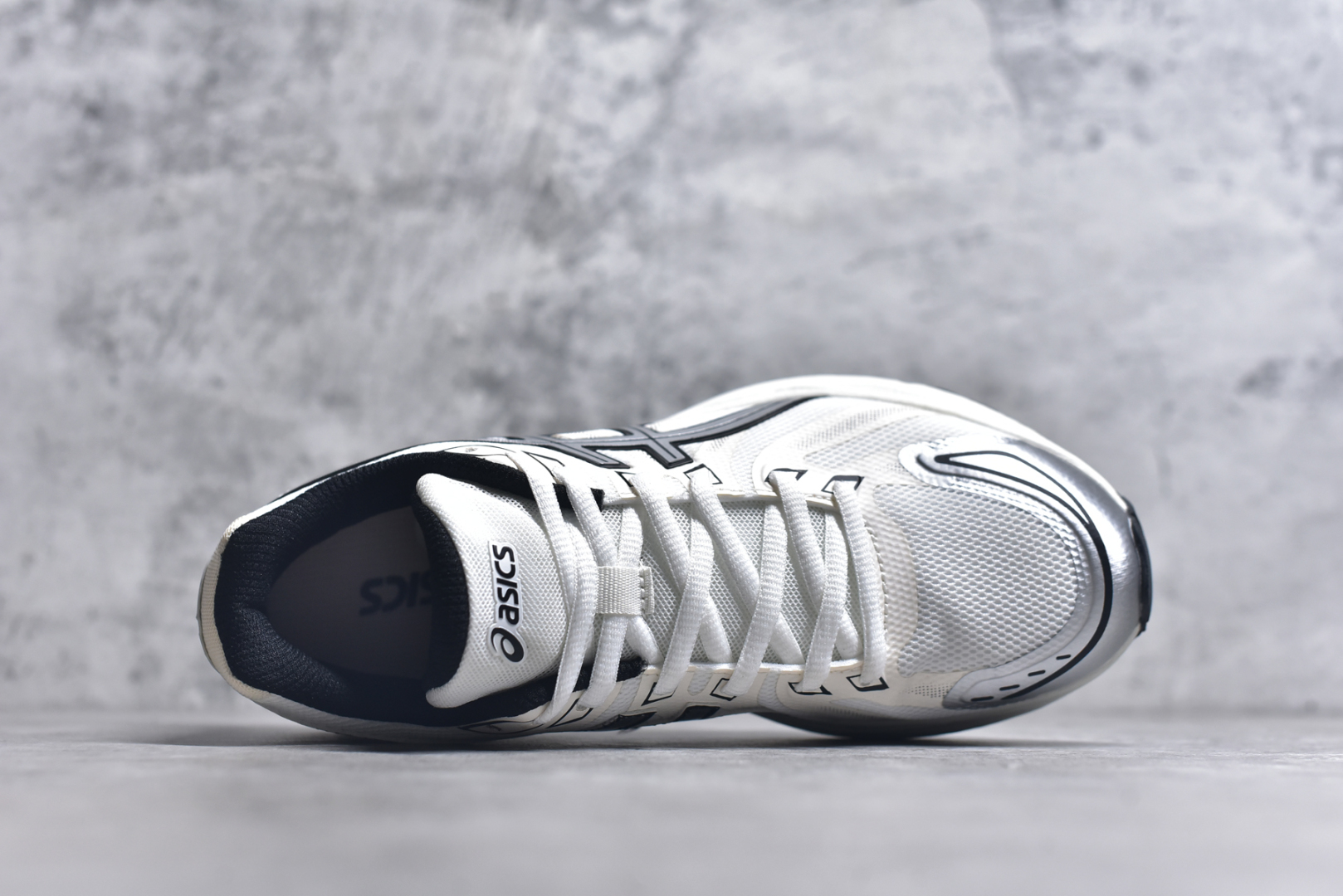 图片[4]-#Asics Gel-Flux 4 CN 亚瑟士时尚运动织物合成革减震透气低帮训练跑步鞋 全球知名运动品牌ASICS亚瑟士推出全新Gel-Flux CN是亚瑟士的一款缓冲跑鞋，其设计重在回弹性和舒适性，特殊的多重缓震结构，让鞋子充分吸收运动时的冲力，并提供优秀的回弹效果。尺码：36 37 37.5 38 39 40 40.5 41.5 42 42.5 43.5 44 44.5 45-选品中心