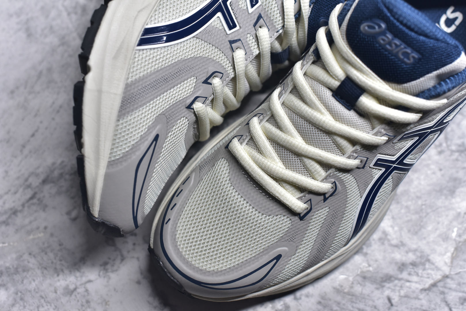 图片[8]-#Asics Gel-Flux 4 CN 亚瑟士时尚运动织物合成革减震透气低帮训练跑步鞋 全球知名运动品牌ASICS亚瑟士推出全新Gel-Flux CN是亚瑟士的一款缓冲跑鞋，其设计重在回弹性和舒适性，特殊的多重缓震结构，让鞋子充分吸收运动时的冲力，并提供优秀的回弹效果。尺码：36 37 37.5 38 39 40 40.5 41.5 42 42.5 43.5 44 44.5 45-选品中心