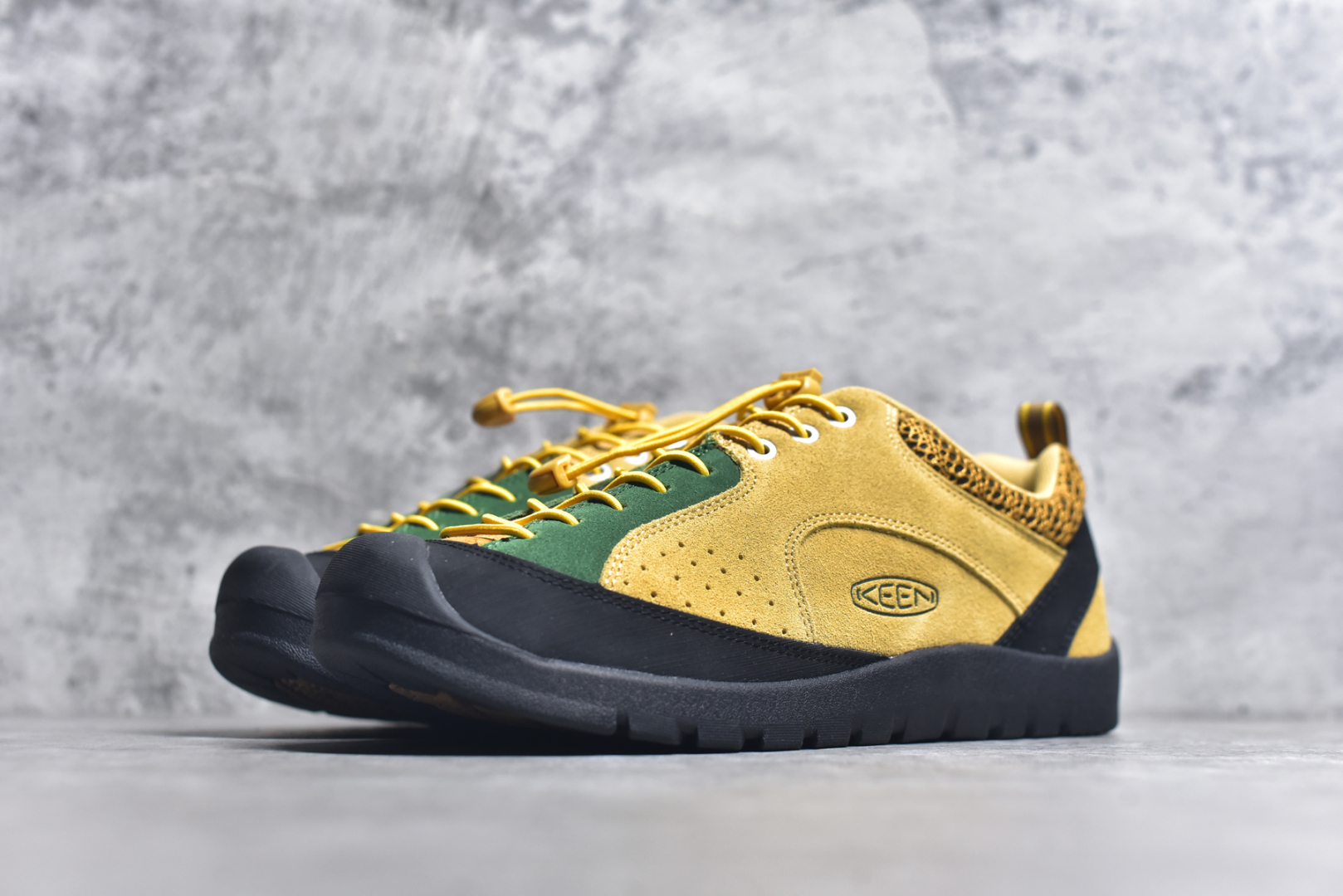 图片[2]-#Keen Jasper Rocks SP 美国人气户外品牌-科恩贾斯珀都市系列复古低帮系带户外风露营徒步登山运动训练鞋 原楦型开发纸版 采用固色翻毛皮鞋面材质 内嵌高密度EVA发泡缓震脚垫 外置一体式包裹防滑防剐蹭耐磨橡胶大底 向经典的90年代致敬 山系神级鞋履 尺码：35 36 37 38 39 40 41 42 43 44 45-选品中心