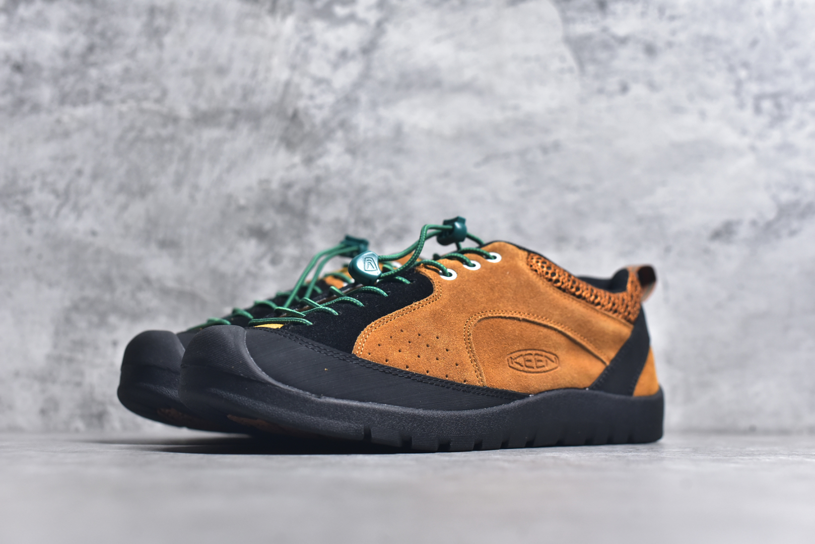 图片[2]-#Keen Jasper Rocks SP 美国人气户外品牌-科恩贾斯珀都市系列复古低帮系带户外风露营徒步登山运动训练鞋 原楦型开发纸版 采用固色翻毛皮鞋面材质 内嵌高密度EVA发泡缓震脚垫 外置一体式包裹防滑防剐蹭耐磨橡胶大底 向经典的90年代致敬 山系神级鞋履 尺码：35 36 37 38 39 40 41 42 43 44 45-选品中心