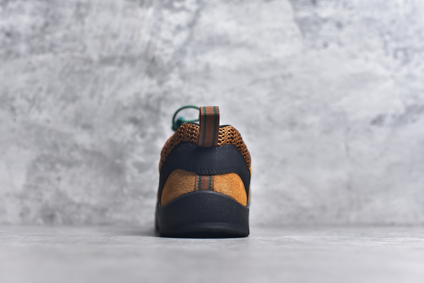 图片[5]-#Keen Jasper Rocks SP 美国人气户外品牌-科恩贾斯珀都市系列复古低帮系带户外风露营徒步登山运动训练鞋 原楦型开发纸版 采用固色翻毛皮鞋面材质 内嵌高密度EVA发泡缓震脚垫 外置一体式包裹防滑防剐蹭耐磨橡胶大底 向经典的90年代致敬 山系神级鞋履 尺码：35 36 37 38 39 40 41 42 43 44 45-选品中心