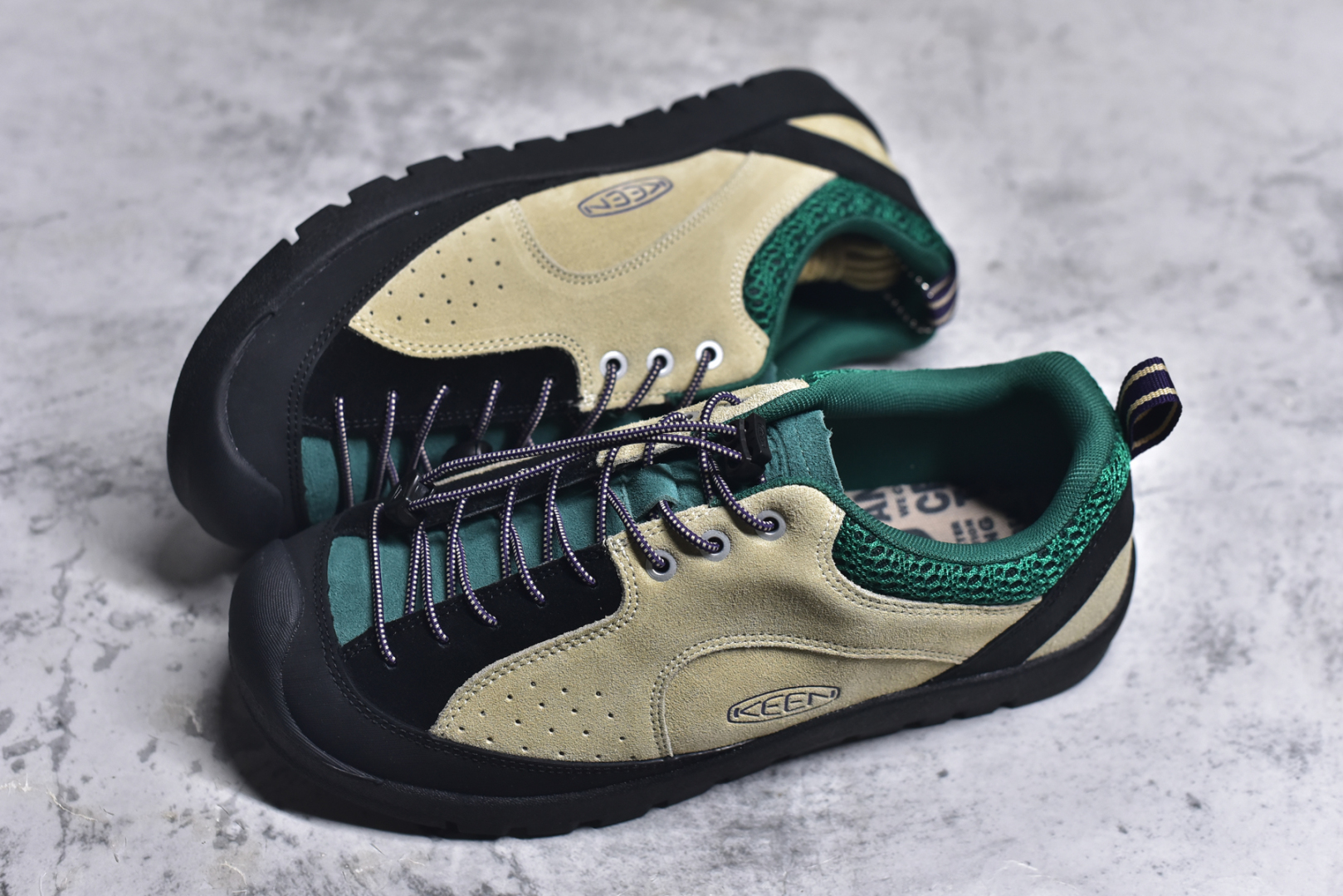 图片[7]-#Keen Jasper Rocks SP 美国人气户外品牌-科恩贾斯珀都市系列复古低帮系带户外风露营徒步登山运动训练鞋 原楦型开发纸版 采用固色翻毛皮鞋面材质 内嵌高密度EVA发泡缓震脚垫 外置一体式包裹防滑防剐蹭耐磨橡胶大底 向经典的90年代致敬 山系神级鞋履 尺码：35 36 37 38 39 40 41 42 43 44 45-选品中心
