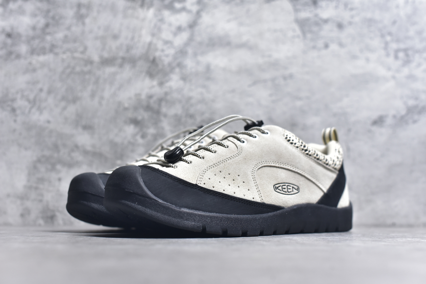图片[2]-#Keen Jasper Rocks SP 美国人气户外品牌-科恩贾斯珀都市系列复古低帮系带户外风露营徒步登山运动训练鞋 原楦型开发纸版 采用固色翻毛皮鞋面材质 内嵌高密度EVA发泡缓震脚垫 外置一体式包裹防滑防剐蹭耐磨橡胶大底 向经典的90年代致敬 山系神级鞋履 尺码：35 36 37 38 39 40 41 42 43 44 45-选品中心