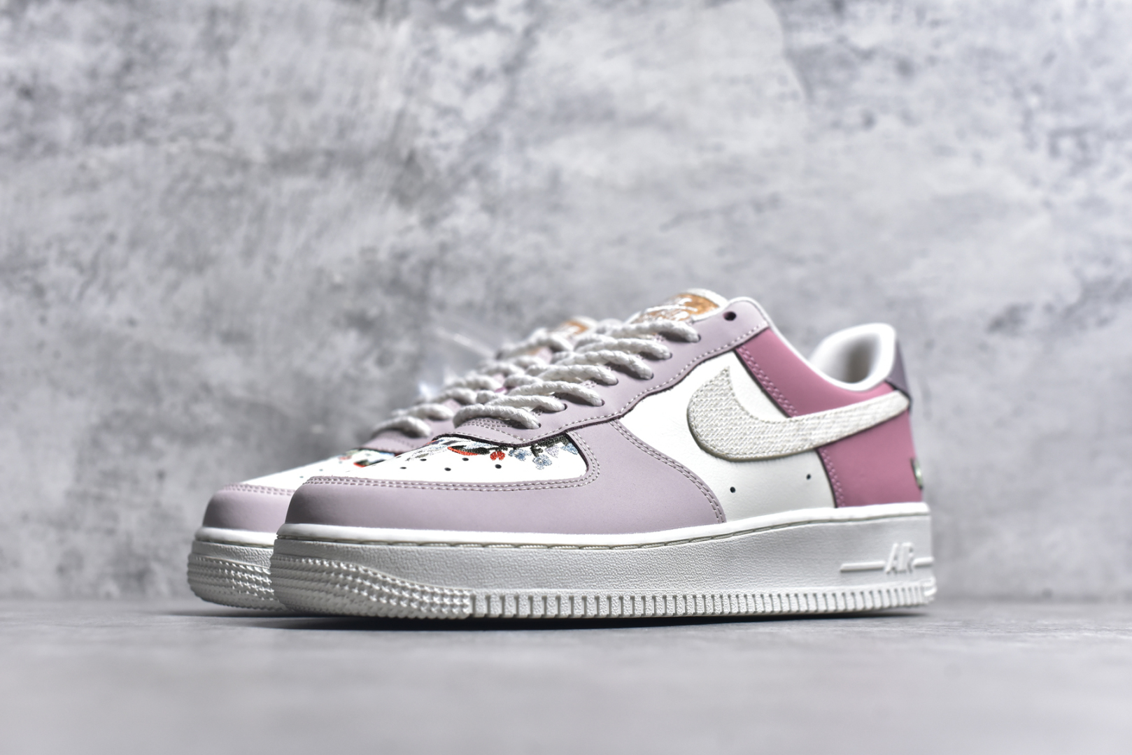 图片[2]-#耐克Nike Air Force 1 Low 空军一号低帮百搭休闲运动板鞋 柔软、弹性十足的缓震性能和出色的中底设计，横跨复古与现代的外型结合，造就出风靡全球三十多年的Force 1，直到今天还深受青睐 尺码：35-42 货号：IB8874-111-选品中心