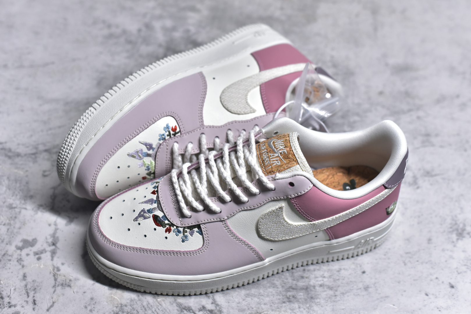 图片[7]-#耐克Nike Air Force 1 Low 空军一号低帮百搭休闲运动板鞋 柔软、弹性十足的缓震性能和出色的中底设计，横跨复古与现代的外型结合，造就出风靡全球三十多年的Force 1，直到今天还深受青睐 尺码：35-42 货号：IB8874-111-选品中心