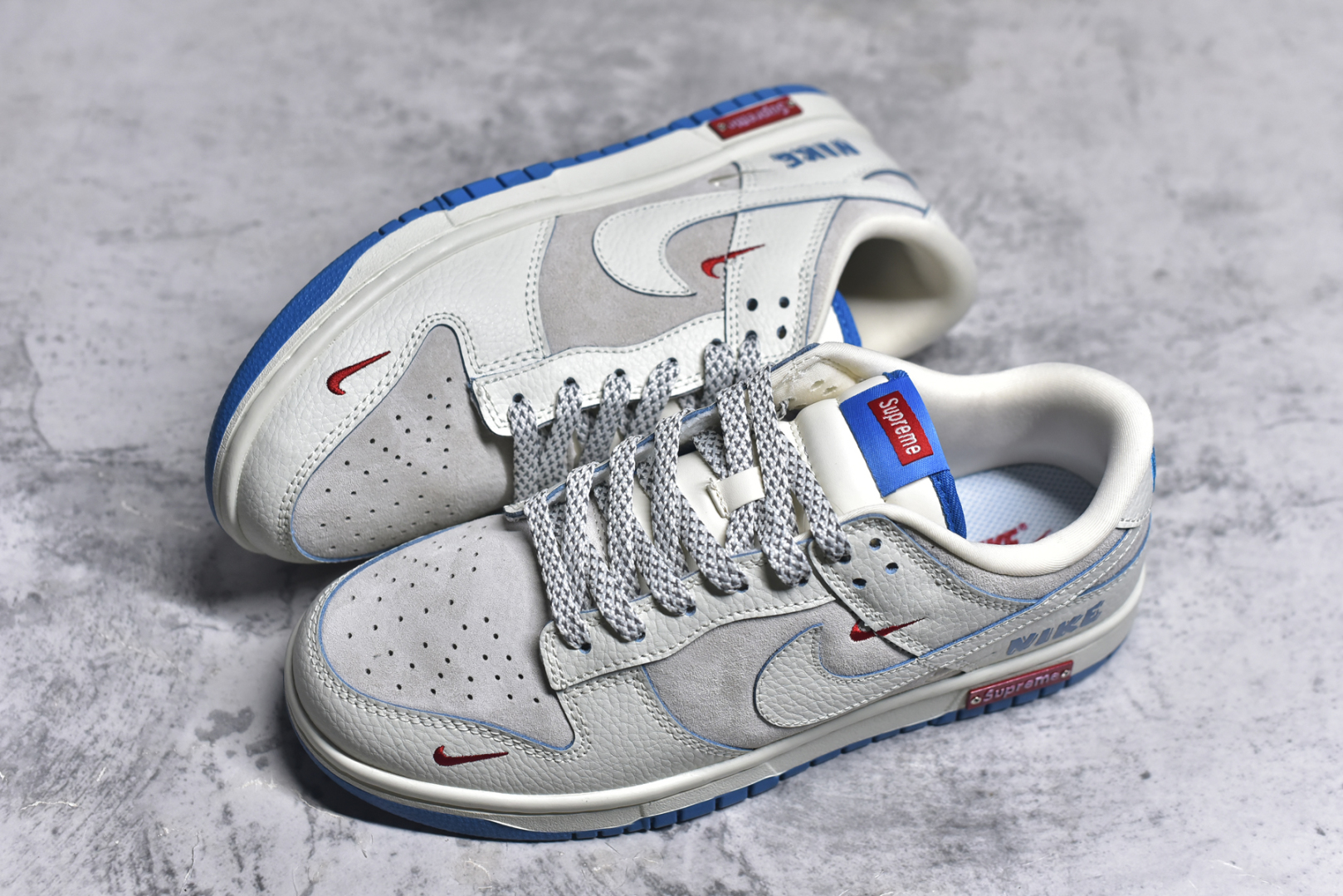 图片[7]-#Nike SB Dunk Low 联名三勾 奶白蓝底配色 周年高端定制 低帮休闲板鞋 SC9207-411 #定制鞋盒 大厂纯原品质出货 超高清洁度 皮料切割干净无任何毛边 细节完美 尺码：36 36.5 37.5 38 36.5 39 40 40.5 41 42 42.5 43 44 44.5 45 9.E5-选品中心