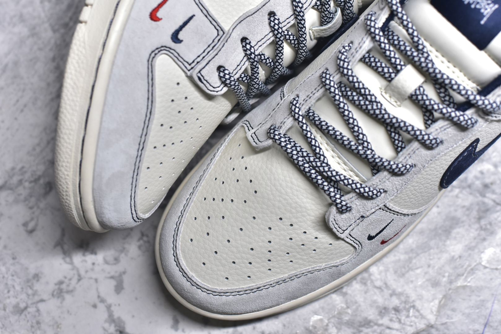 图片[8]-#Nike SB Dunk Low 斯图西系列 贴布藏蓝勾 周年高端定制 低帮休闲板鞋 YX5066-297 #定制鞋盒 大厂纯原品质出货 超高清洁度 皮料切割干净无任何毛边 细节完美 尺码：36 36.5 37.5 38 36.5 39 40 40.5 41 42 42.5 43 44 44.5 45 9.E5-选品中心