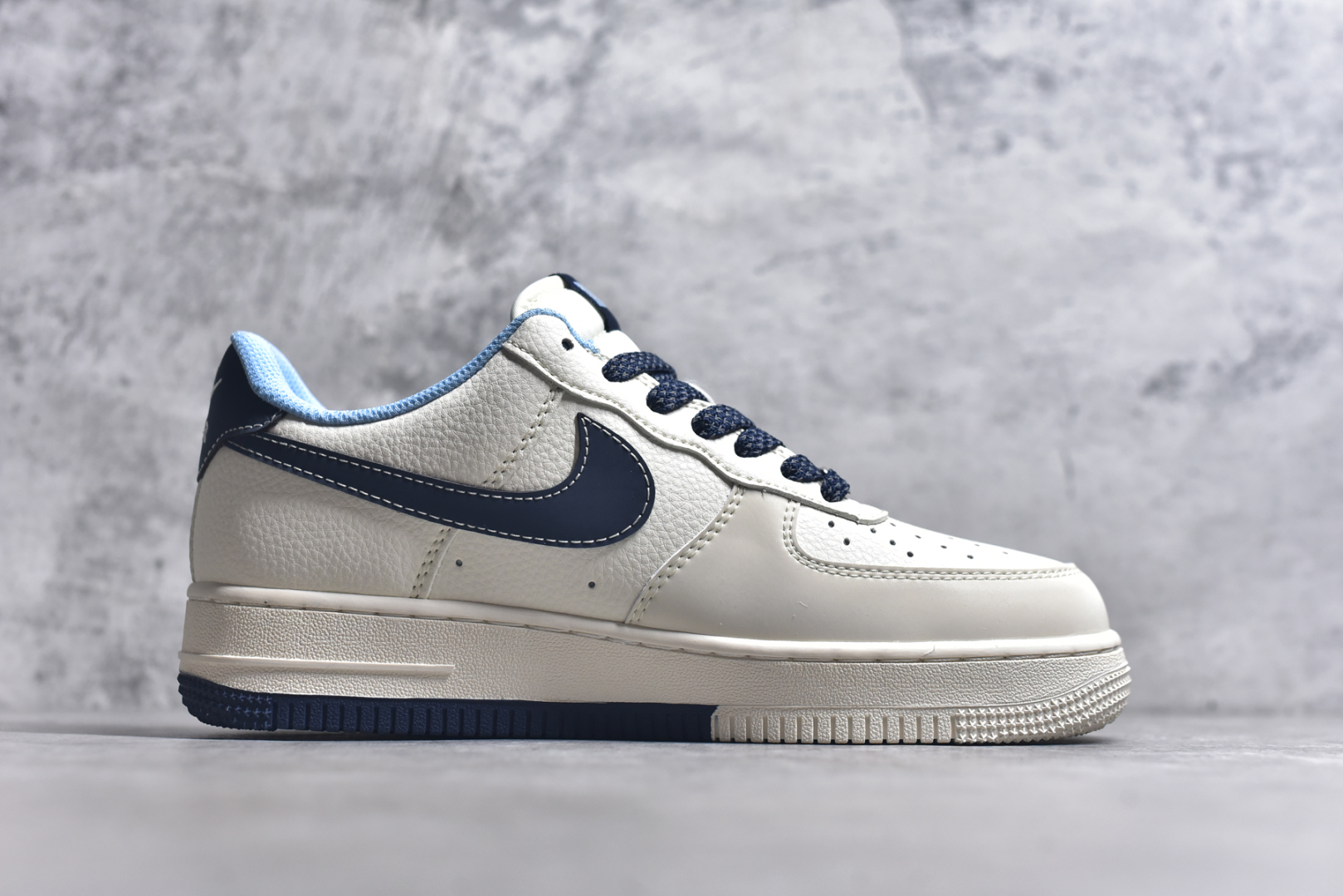 图片[3]-#Nike Air Force 1\’07 Low Supreme联名 双拼蓝标 空军一号低帮休闲板鞋 XS1958-565 #原楦头原纸板 原装鞋盒 定制五金配件 内置全掌气垫 原厂鞋底 尺码：36 36.5 37.5 38 38.5 39 40 40.5 41 42 42.5 43 44 44.5 45 9.D4-选品中心