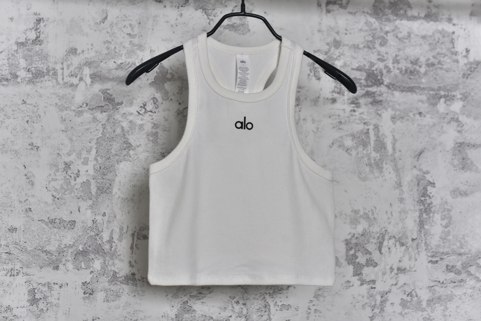 #ALO YOGA｜运动背心/针织休闲无袖 瑜伽运动背心系列❗ 现货供应 全年售后 原厂材料. 面料同步原厂 温馨提示❗（只做高端产品） DF巅峰 踏上巅峰❗ 颜色.黑色.白色.卡其.雾蓝 尺码：S码.M码.L码-选品中心