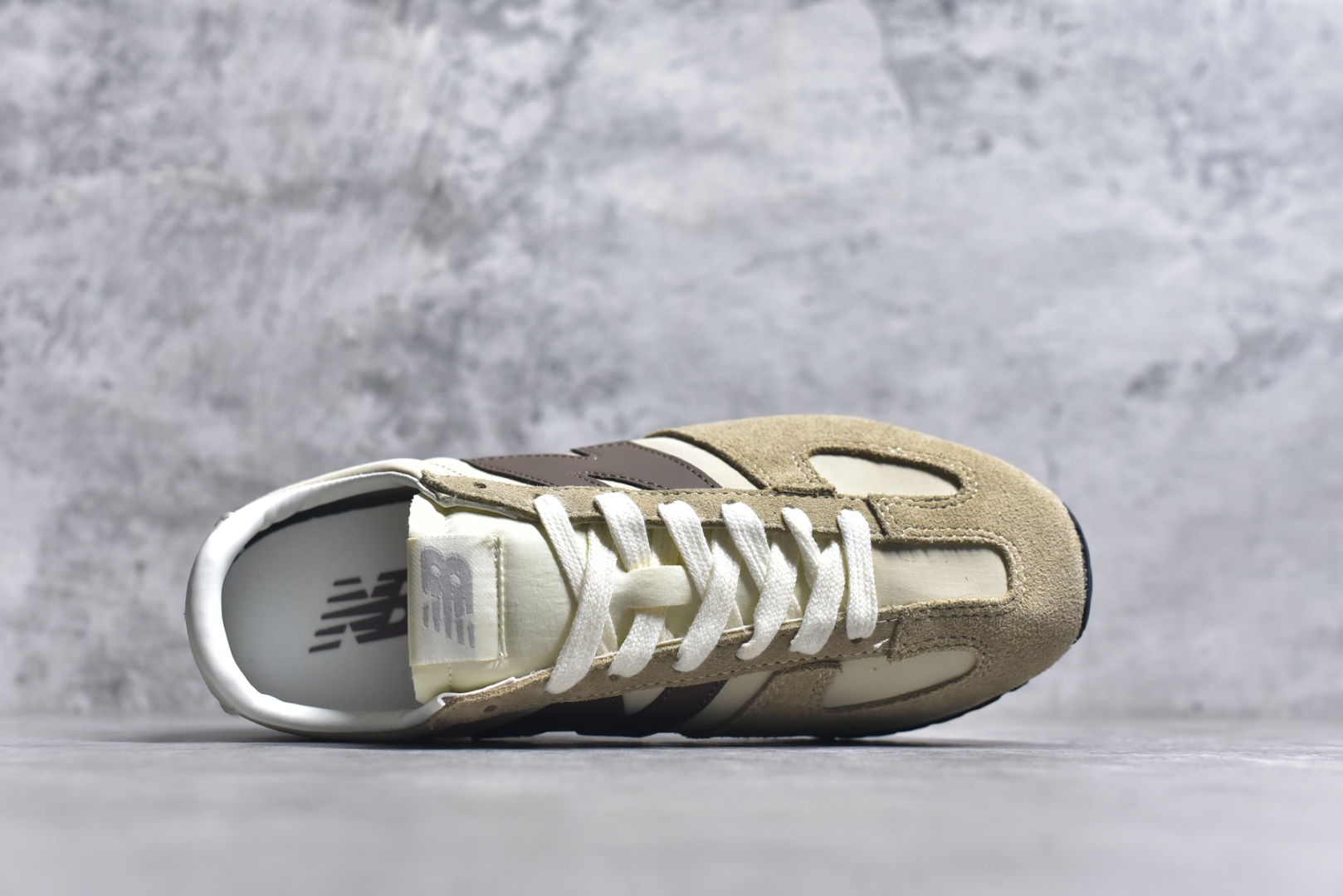 图片[4]-#New Balance NB 471 此款鞋采用近几年比较流行的版型设计，外观时尚大气，鞋底采用耐磨的材质，穿上它，让您在平时生活和工作中都会感觉到舒适的体验。 货号：U471AI 尺码：36 36.5 37.5 38 38.5 39 40 40.5 41 42 42.5 43 44 44.5 45-选品中心