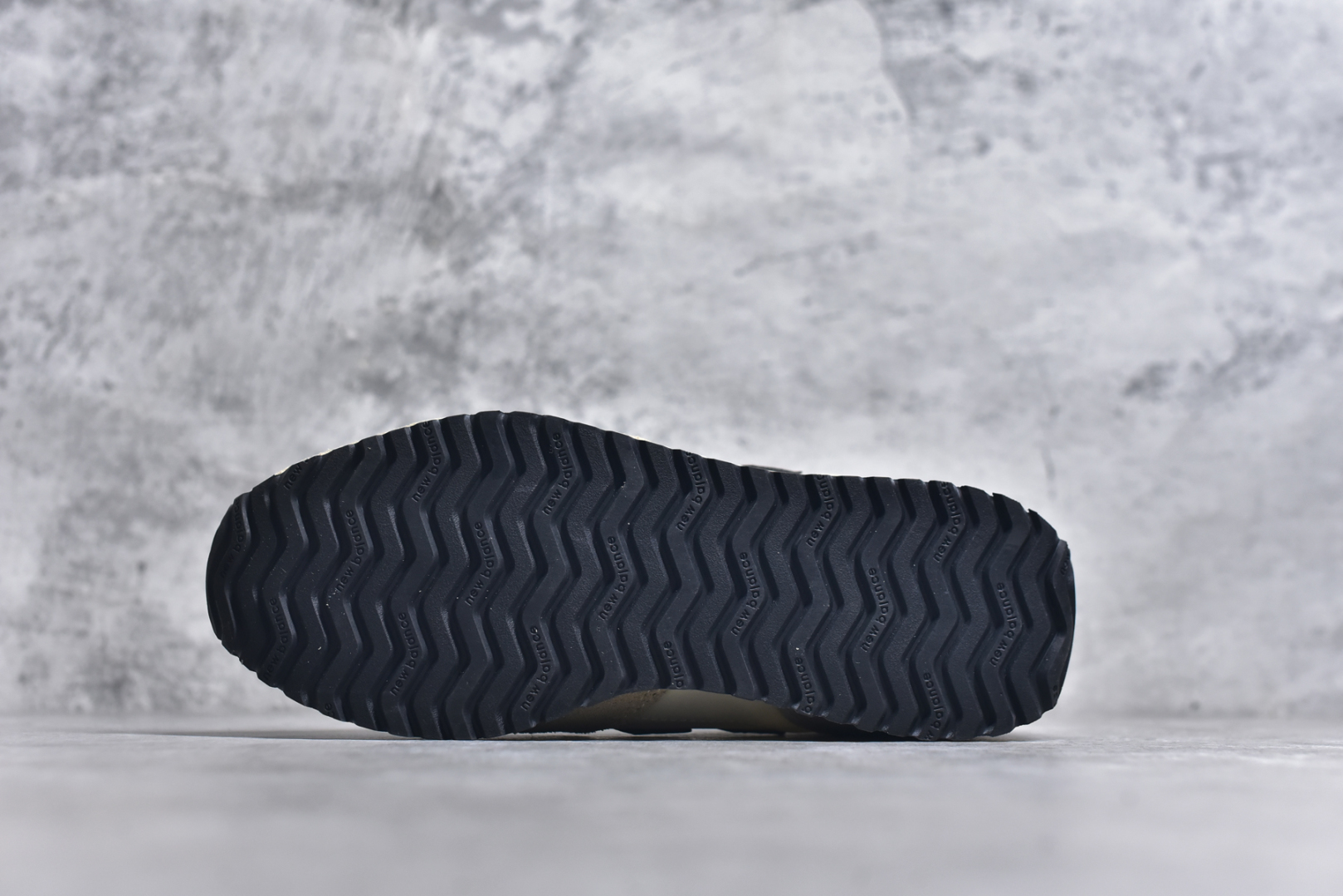 图片[6]-#New Balance NB 471 此款鞋采用近几年比较流行的版型设计，外观时尚大气，鞋底采用耐磨的材质，穿上它，让您在平时生活和工作中都会感觉到舒适的体验。 货号：U471AI 尺码：36 36.5 37.5 38 38.5 39 40 40.5 41 42 42.5 43 44 44.5 45-选品中心