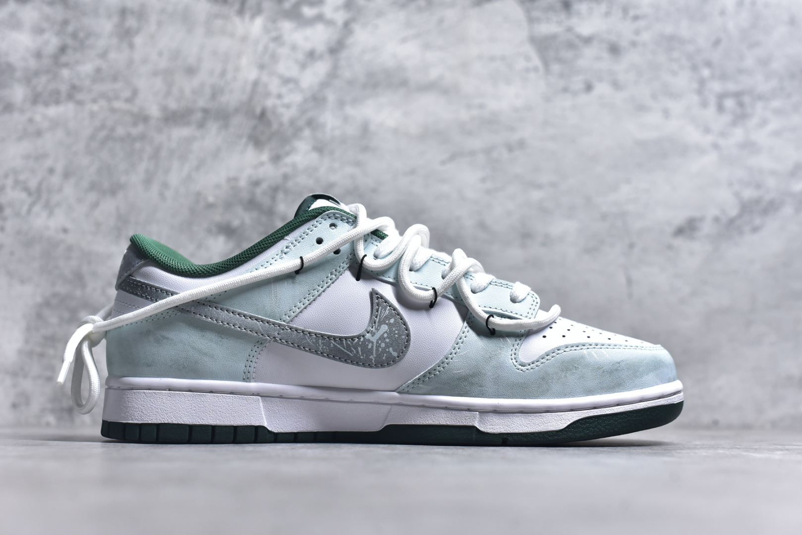 图片[3]-#Nike Dunk Low 青花蛇骨 国风淡青色 低帮休闲板鞋 DD1391-101 #定制鞋盒 大厂纯原品质出货 超高清洁度 皮料切割干净无任何毛边 细节完美 尺码：40 40.5 41 42 42.5 43 44 44.5 45 9.E5-选品中心