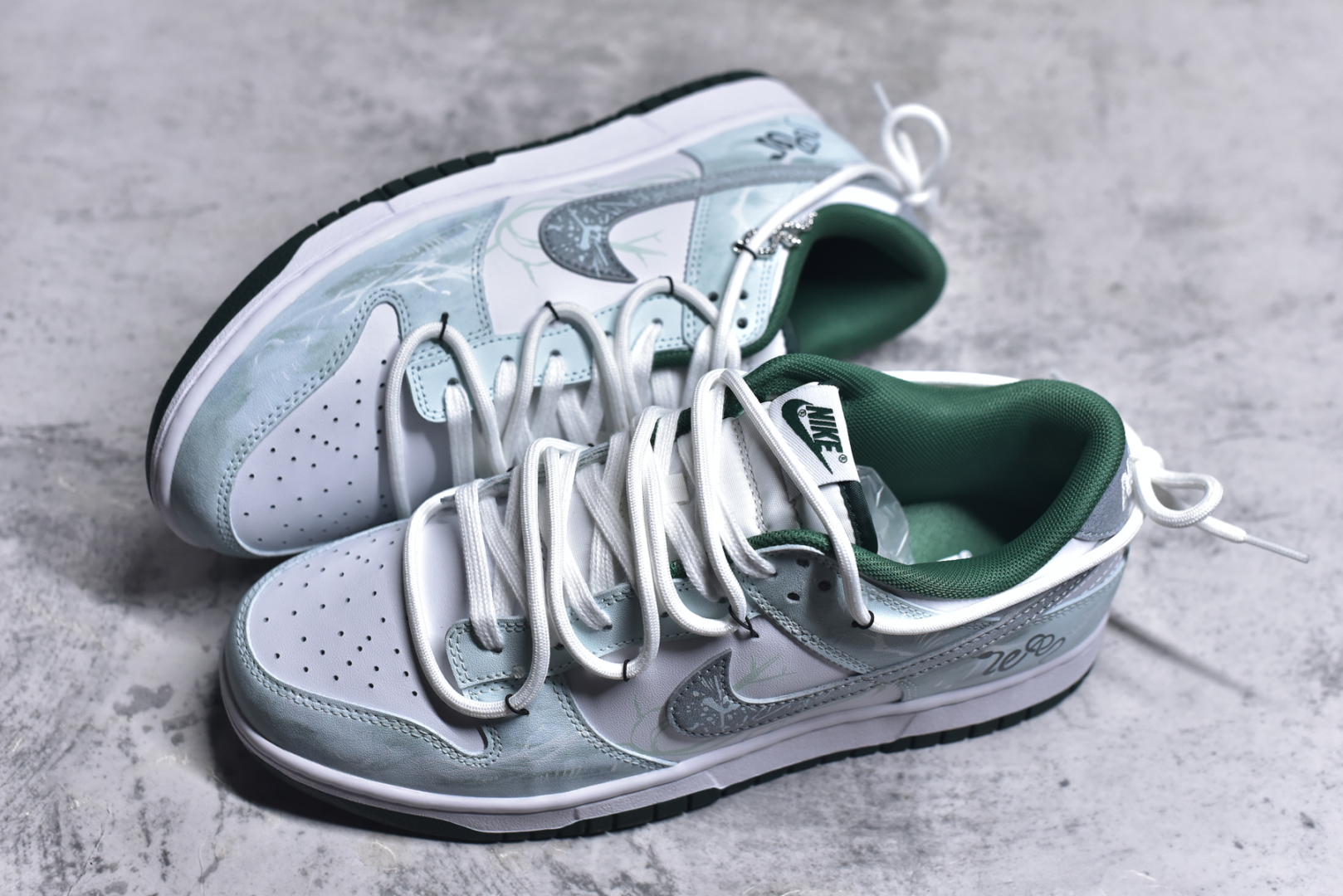 图片[7]-#Nike Dunk Low 青花蛇骨 国风淡青色 低帮休闲板鞋 DD1391-101 #定制鞋盒 大厂纯原品质出货 超高清洁度 皮料切割干净无任何毛边 细节完美 尺码：40 40.5 41 42 42.5 43 44 44.5 45 9.E5-选品中心