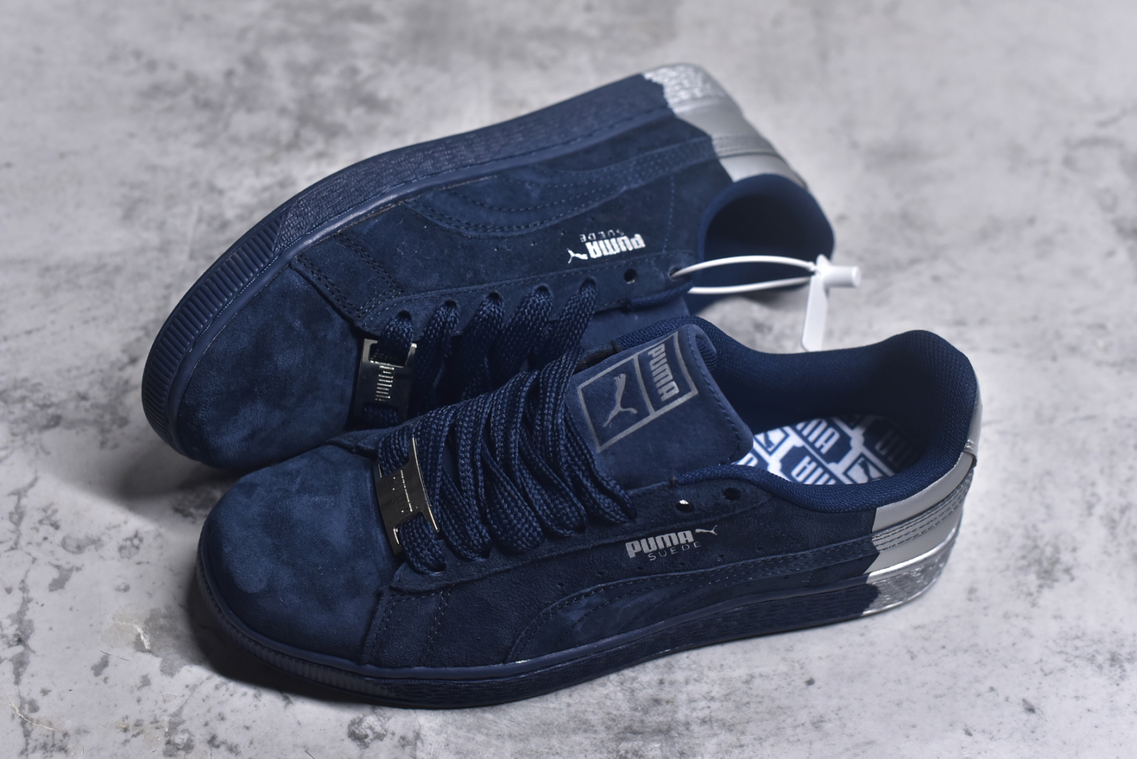 图片[7]-#PUMA Basket Suede 彪马皮面复古板鞋 原装渠道版本 诠释最高工艺 夏季新款官方原盒原标 代购充正专供头层皮海玻璃鞋垫搭配后跟PUMA logo烫金 让陈旧的款式重获新生 尺码：35.5 36 37 37.5 38 38.5 39 40 40.5 41 42 42.5 43 44 44.5 45-选品中心