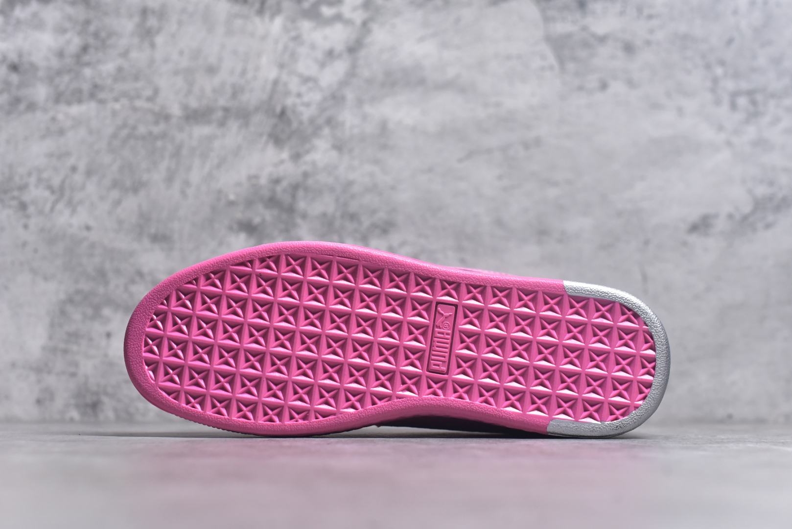 图片[6]-#PUMA Basket Suede 彪马皮面复古板鞋 原装渠道版本 诠释最高工艺 夏季新款官方原盒原标 代购充正专供头层皮海玻璃鞋垫搭配后跟PUMA logo烫金 让陈旧的款式重获新生 尺码：35.5 36 37 37.5 38 38.5 39 40 40.5 41 42 42.5 43 44 44.5 45-选品中心