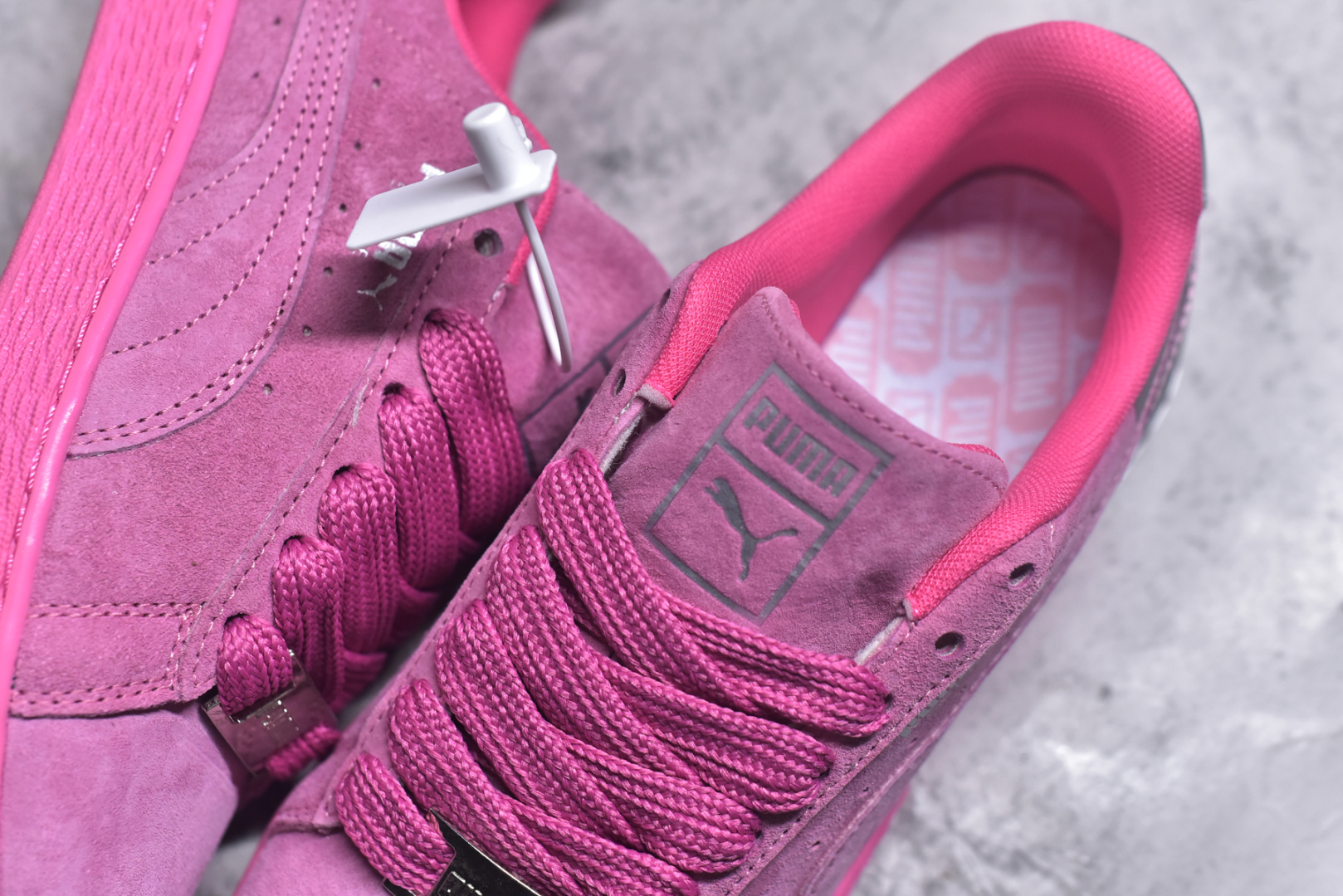 图片[9]-#PUMA Basket Suede 彪马皮面复古板鞋 原装渠道版本 诠释最高工艺 夏季新款官方原盒原标 代购充正专供头层皮海玻璃鞋垫搭配后跟PUMA logo烫金 让陈旧的款式重获新生 尺码：35.5 36 37 37.5 38 38.5 39 40 40.5 41 42 42.5 43 44 44.5 45-选品中心