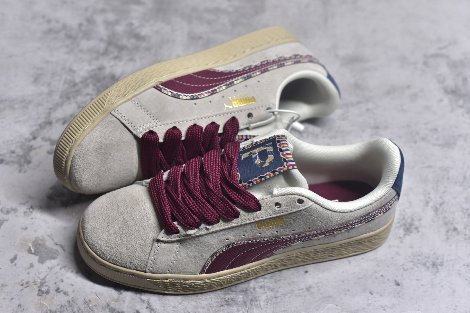 图片[7]-#PUMA Basket Suede 彪马皮面复古板鞋 原装渠道版本 诠释最高工艺 夏季新款官方原盒原标 代购充正专供头层皮海玻璃鞋垫搭配后跟PUMA logo烫金 让陈旧的款式重获新生 尺码：35.5 36 37 37.5 38 38.5 39 40 40.5 41 42 42.5 43 44 44.5 45-选品中心