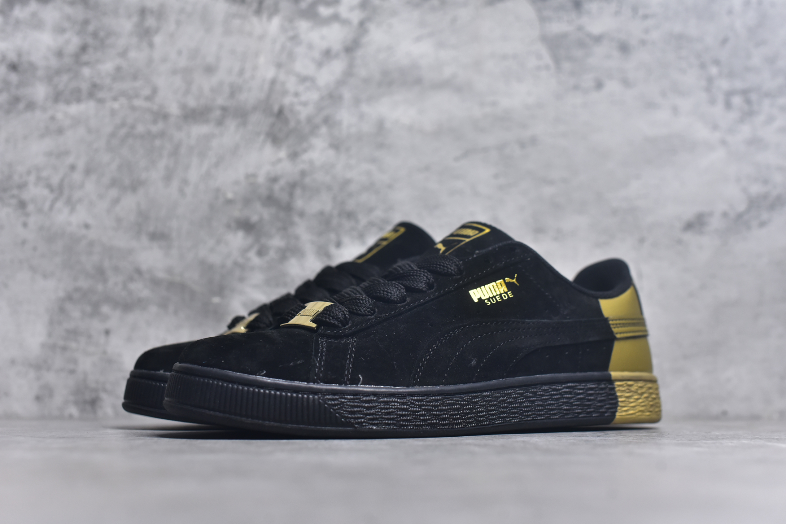 图片[2]-#PUMA Basket Suede 彪马皮面复古板鞋 原装渠道版本 诠释最高工艺 夏季新款官方原盒原标 代购充正专供头层皮海玻璃鞋垫搭配后跟PUMA logo烫金 让陈旧的款式重获新生 尺码：35.5 36 37 37.5 38 38.5 39 40 40.5 41 42 42.5 43 44 44.5 45-选品中心