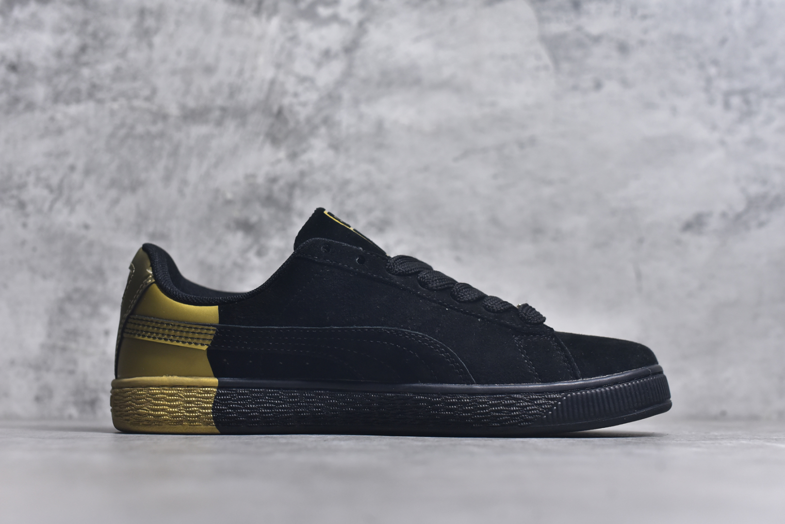 图片[3]-#PUMA Basket Suede 彪马皮面复古板鞋 原装渠道版本 诠释最高工艺 夏季新款官方原盒原标 代购充正专供头层皮海玻璃鞋垫搭配后跟PUMA logo烫金 让陈旧的款式重获新生 尺码：35.5 36 37 37.5 38 38.5 39 40 40.5 41 42 42.5 43 44 44.5 45-选品中心