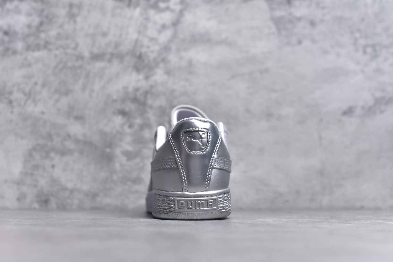 图片[5]-#PUMA Basket Suede 彪马皮面复古板鞋 原装渠道版本 诠释最高工艺 夏季新款官方原盒原标 代购充正专供头层皮海玻璃鞋垫搭配后跟PUMA logo烫金 让陈旧的款式重获新生 尺码：35.5 36 37 37.5 38 38.5 39 40 40.5 41 42 42.5 43 44 44.5 45-选品中心