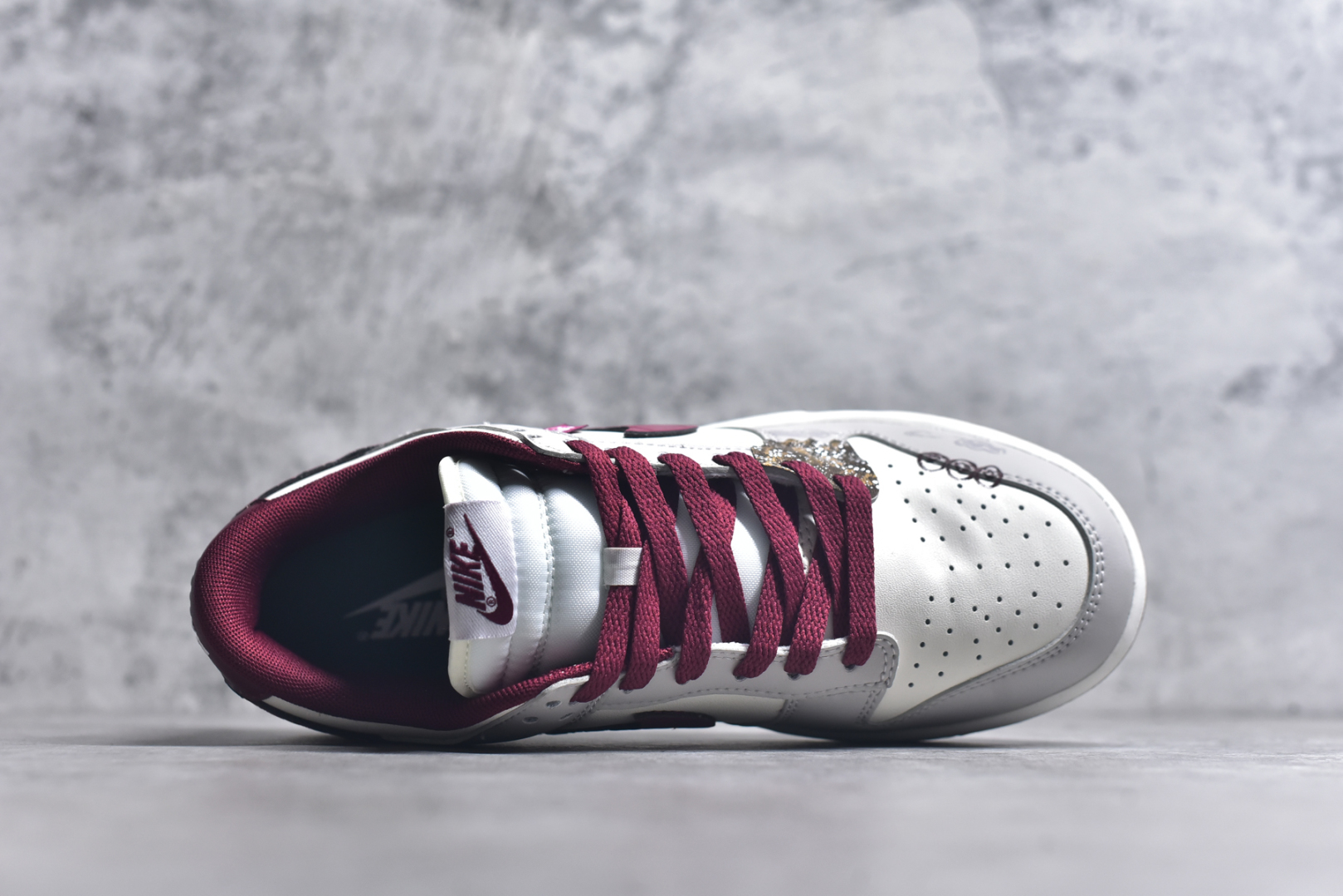 图片[4]-#Nike SB Dunk Low 环岁之礼 纯原大厂出品 极力推荐 原装头层材料 独家版型蒸餾加工 帶來的是更好的视觉和脚感体验 大厂纯原品质出货 清洁度 电绣工艺 皮料切割干净无任何毛边 细节完美 货号：FB7160-161 尺码：35.5-46-选品中心