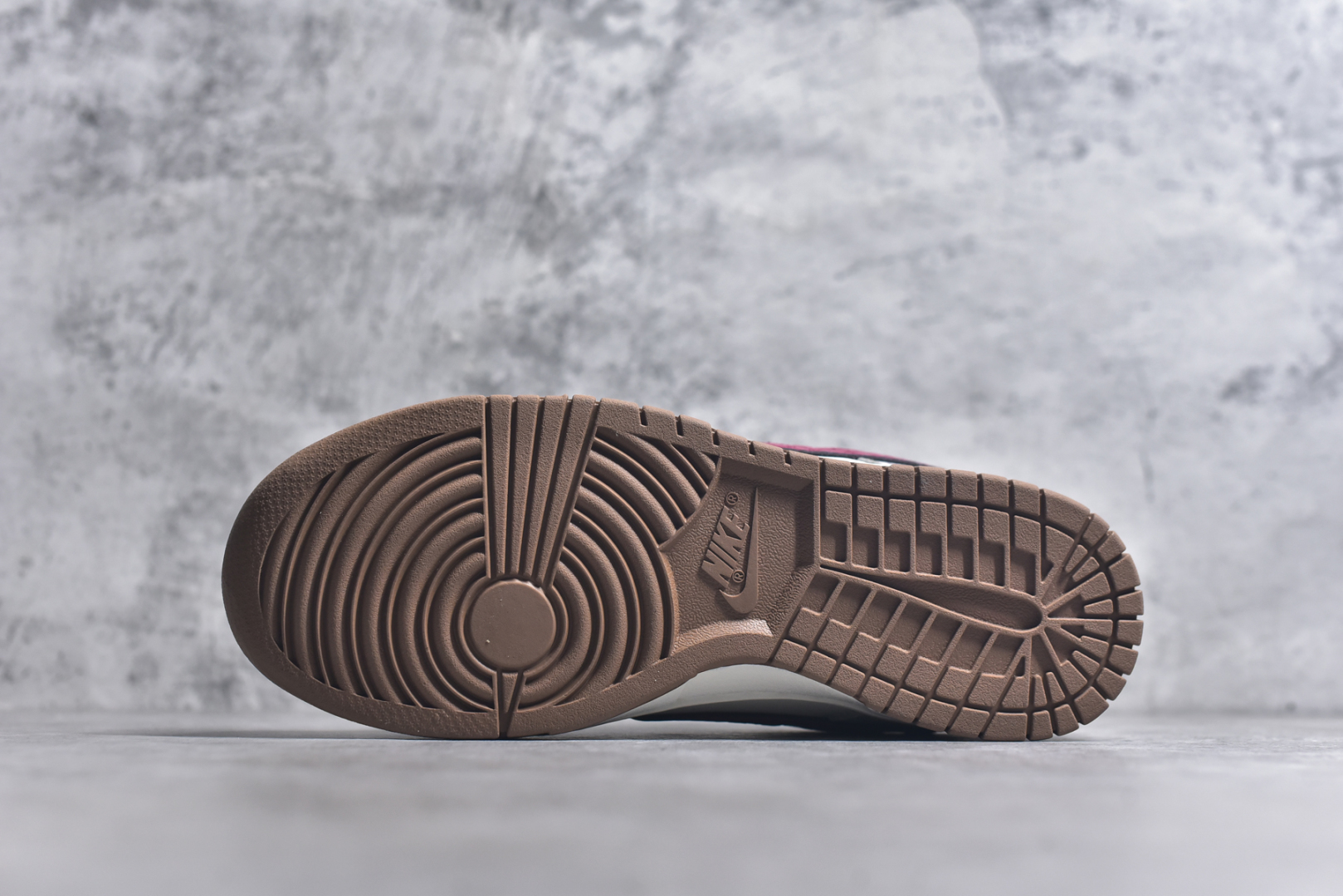 图片[6]-#Nike SB Dunk Low 环岁之礼 纯原大厂出品 极力推荐 原装头层材料 独家版型蒸餾加工 帶來的是更好的视觉和脚感体验 大厂纯原品质出货 清洁度 电绣工艺 皮料切割干净无任何毛边 细节完美 货号：FB7160-161 尺码：35.5-46-选品中心