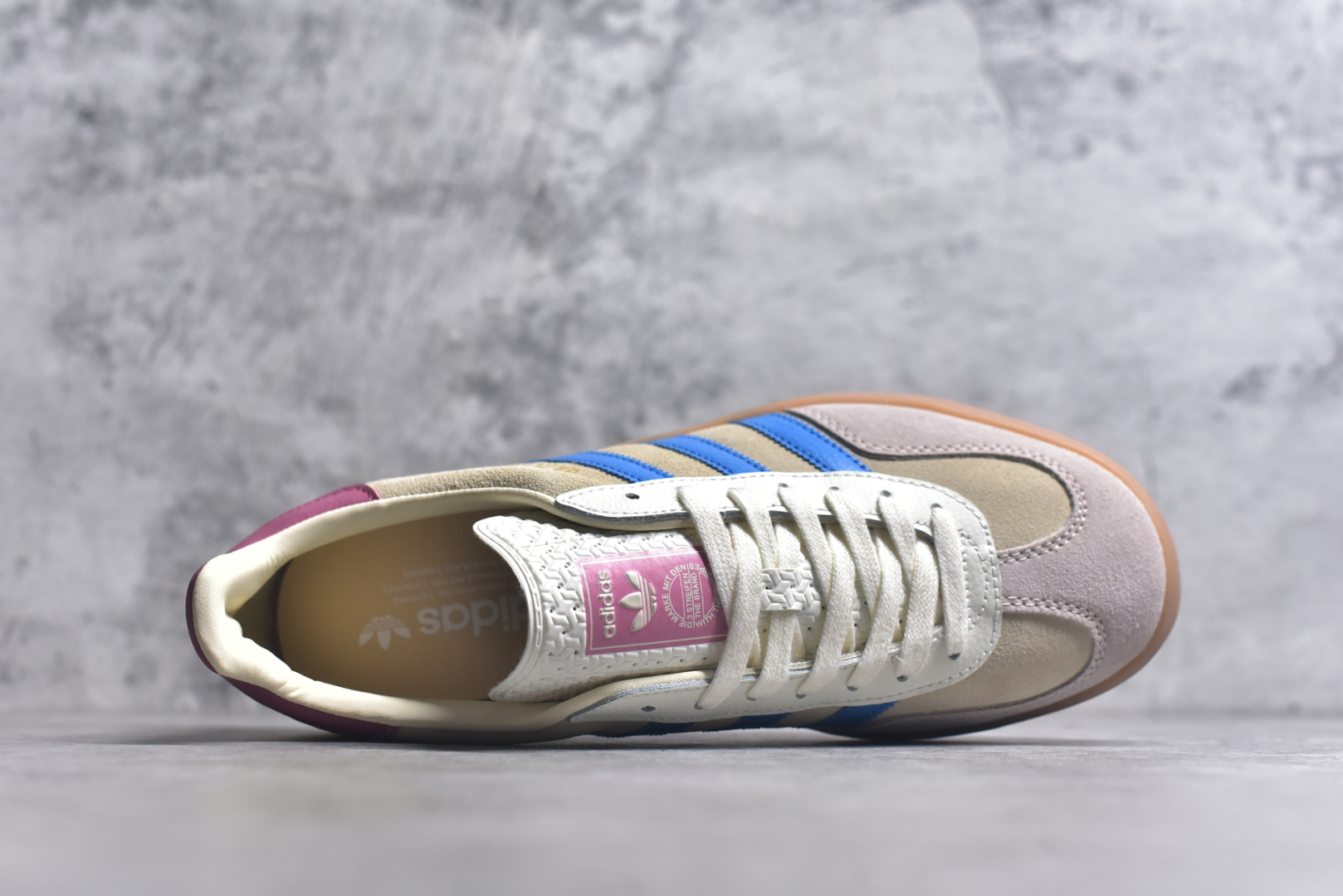 图片[4]-#AD Gazelle Indoor Trainers 羚羊内训系列低帮复古百搭休闲运动德训风板鞋 JQ0010 90年代经典的复刻版！自60年代以足球训练鞋面世以来,Gazelle就以其经典设计席卷全球。1991年版本的复刻,再造经典Gazelle。采用皮革打造,搭配浊色细节,让这款经典更加简约。尺码：35.5-45-选品中心