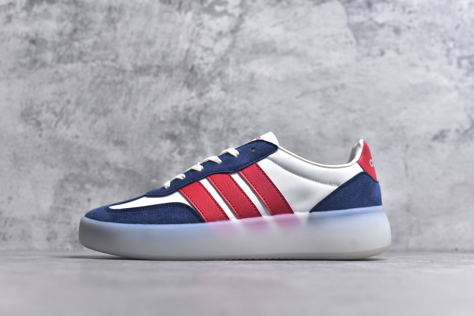 #Adidas Barreda Decode 阿迪舒适减震低帮休闲板鞋 货号：JP9667 尺码：36-45-选品中心