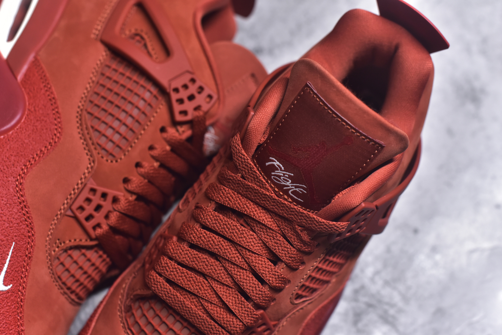 图片[9]-#Nigel Sylvester x Air Jordan AJ4 “Brick by Brick” 联名红砖 货号：HF4340-800 全新升级改良 原鞋原楦原纸板同源开发 完美呈现乔4的版型 内侧正确双色网格 还原细节 原厂皮料 正确气垫颜色 正确网格工艺 正确拉帮工艺 全鞋原装材料制作 原档案原模具打造 支持全方位与正品对比 尺码：40-48-选品中心