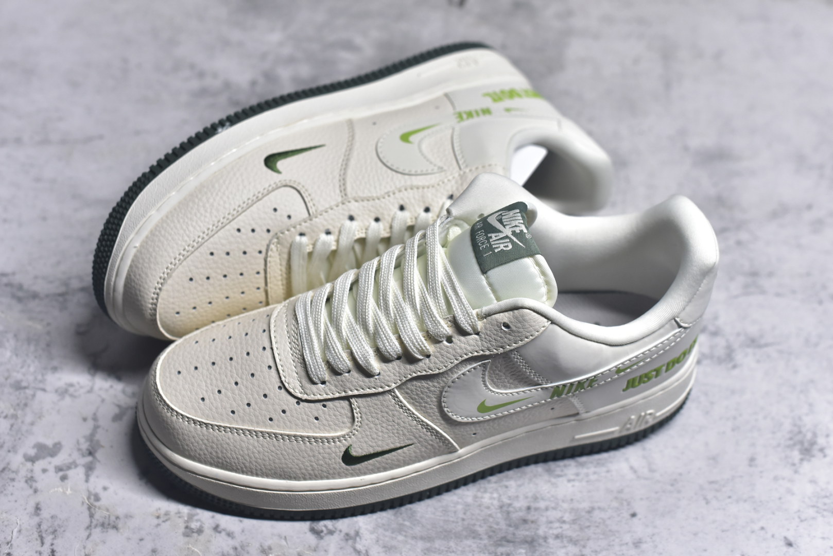 图片[7]-#Nike Air Force 1\’07 Low \”Just Do It\” 空军一号低帮休闲板鞋 DF0188-056 #原楦头原纸板 原装鞋盒 定制五金配件 内置全掌气垫 原厂鞋底 尺码：36 36.5 37.5 38 38.5 39 40 40.5 41 42 42.5 43 44 44.5 45 9.D4-选品中心