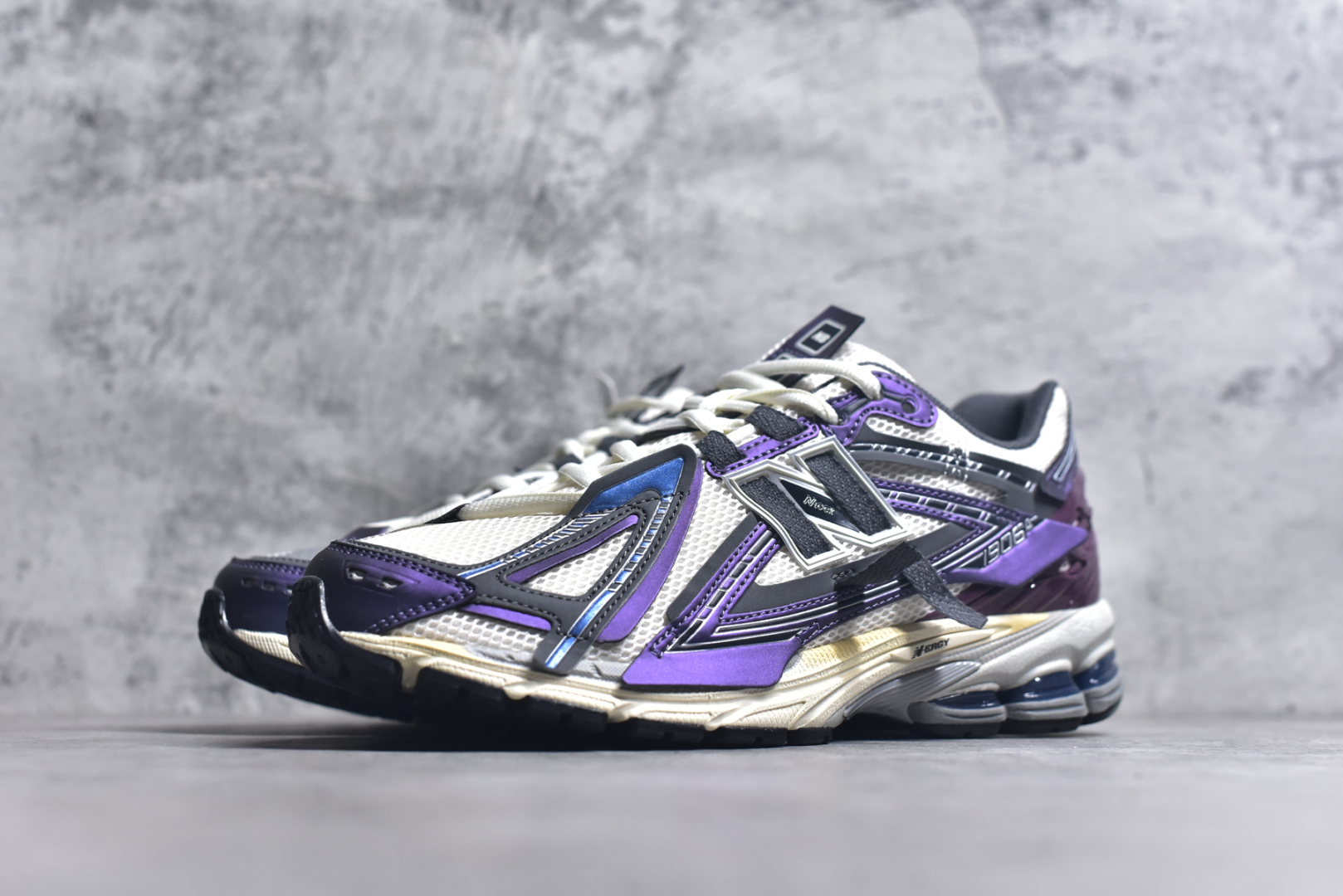图片[2]-#New Balance 1906系列复古老爹风休闲运动慢跑鞋 U1906ANB #采用轻质牛剖革拼接透气网眼衬垫织物鞋面材质 T-Beam大底提供足步弓支撑，保持步态稳定 后跟搭载外露缓震胶尺码：36 37 37.5 38 38.5 39 40 40.5 41 42 42.5 43 44 44.5 45 46.5-选品中心